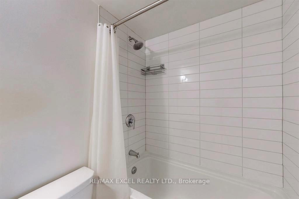 Photo 6 of Unit 1005, 58 Lakeside Terrace, Barrie, Little Lake — HOMEH