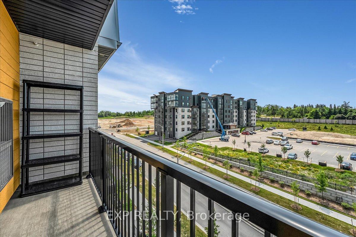 Photo 14 of Unit 410, 8 Culinary Lane, Barrie, Innis-Shore — HOMEH