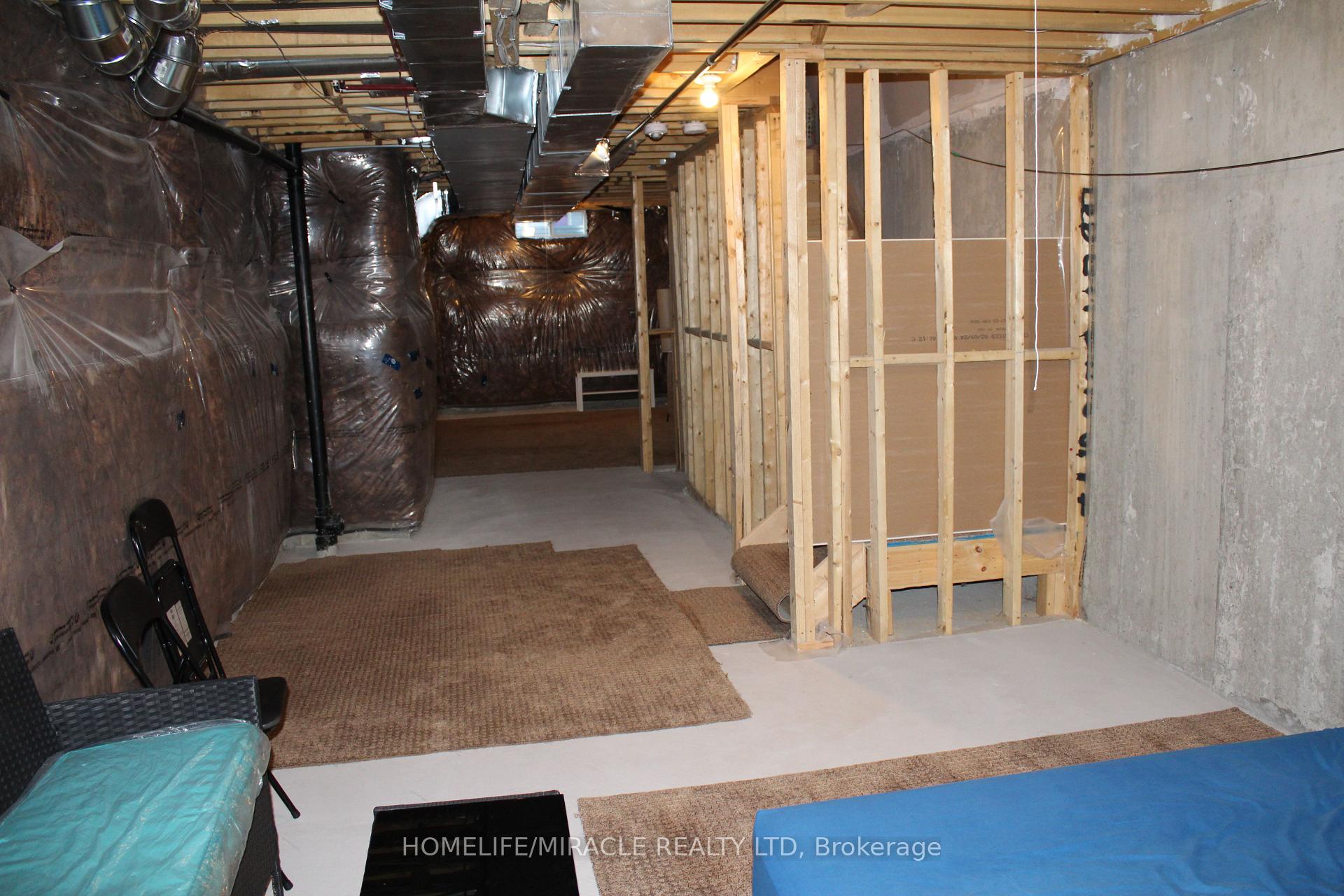 Photo 8 of 1108 Cameo Street, Pickering, Rural Pickering — HOMEH