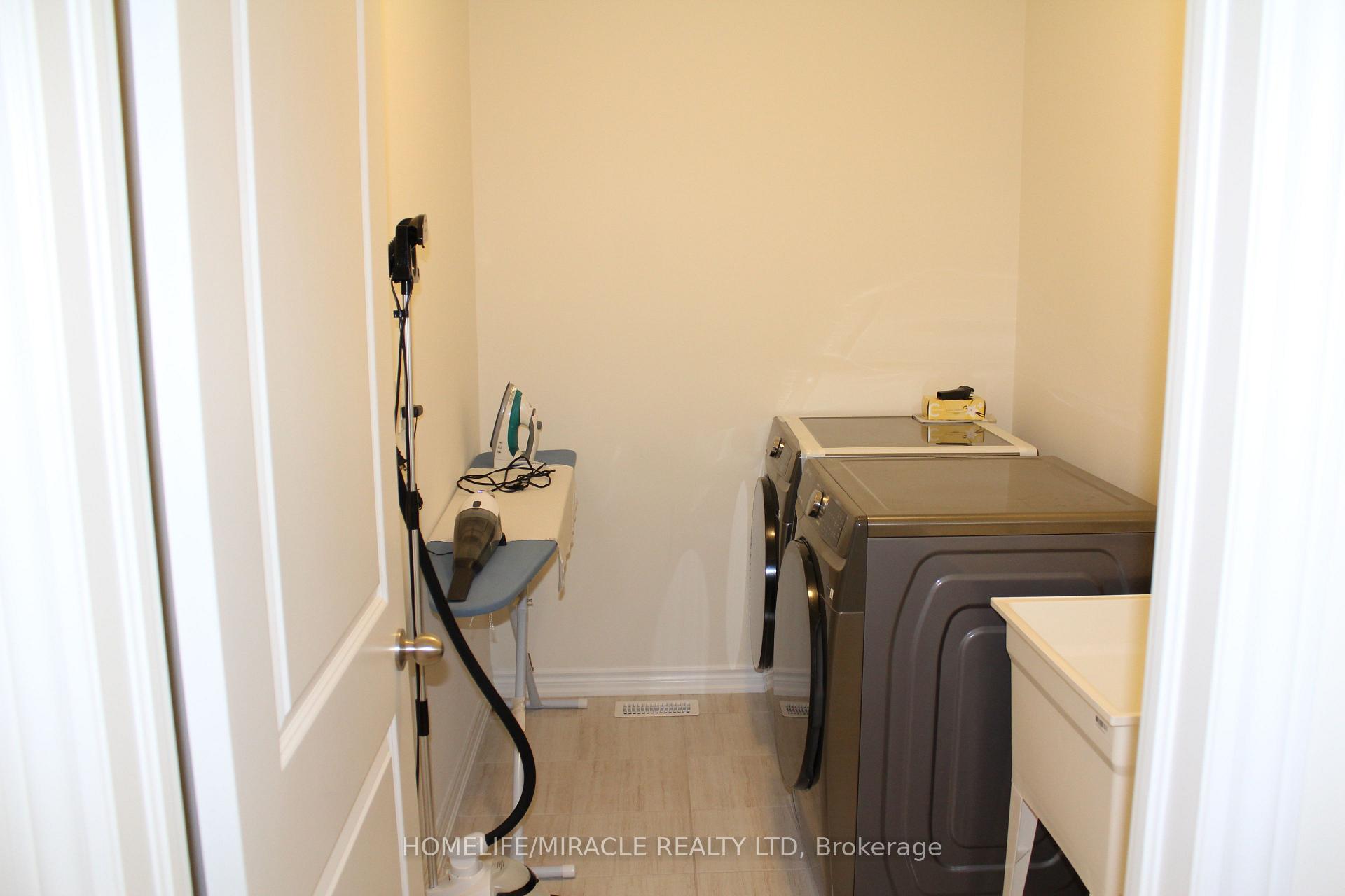 Photo 7 of 1108 Cameo Street, Pickering, Rural Pickering — HOMEH