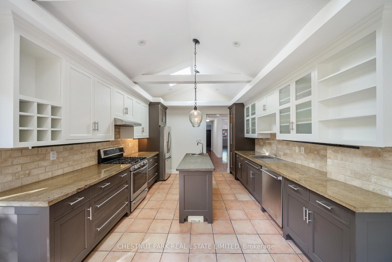 Photo 10 of 155 Hammersmith Avenue, Toronto, The Beaches — HOMEH