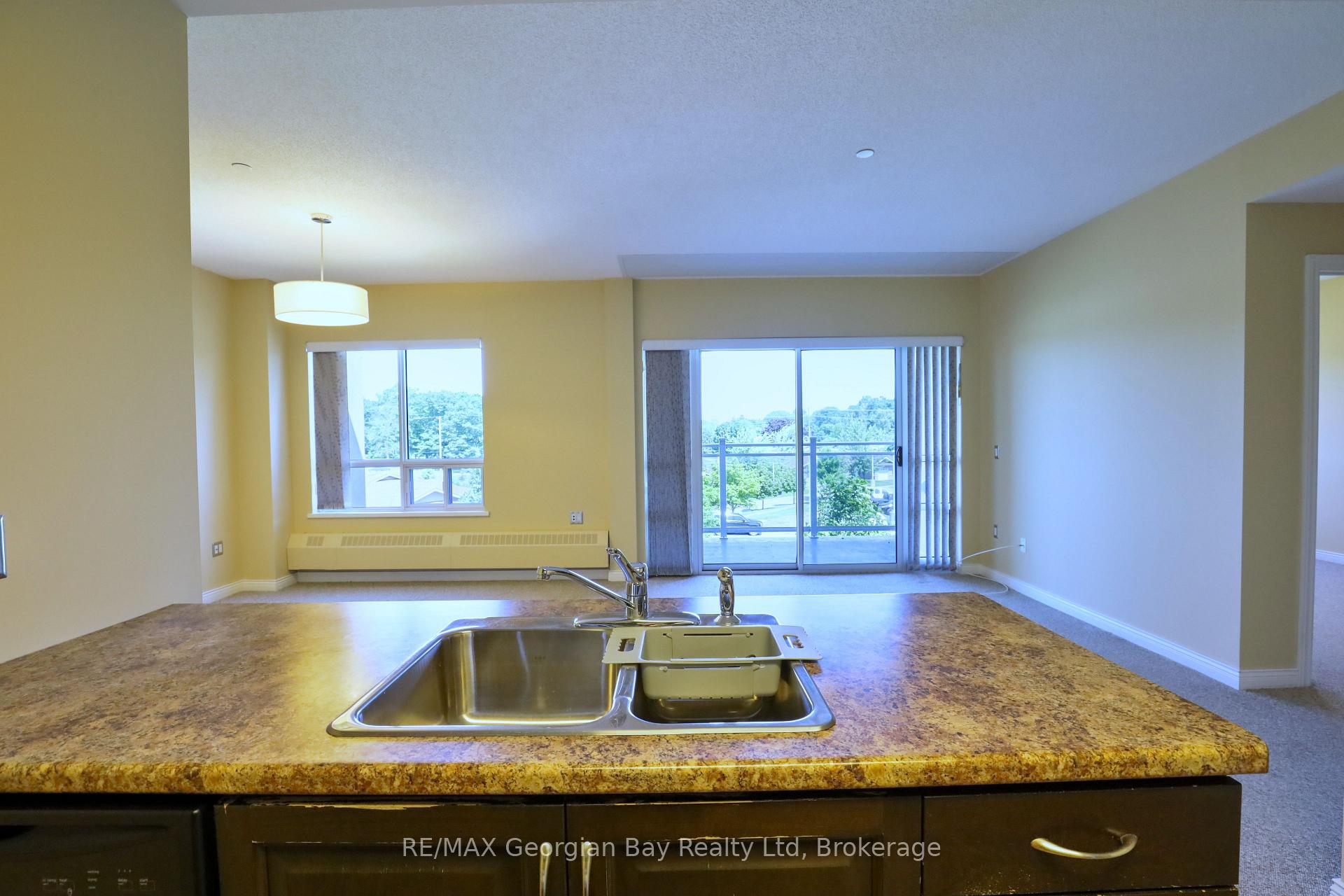Photo 13 of Unit F, 101 Thompson Road, Penetanguishene — HOMEH