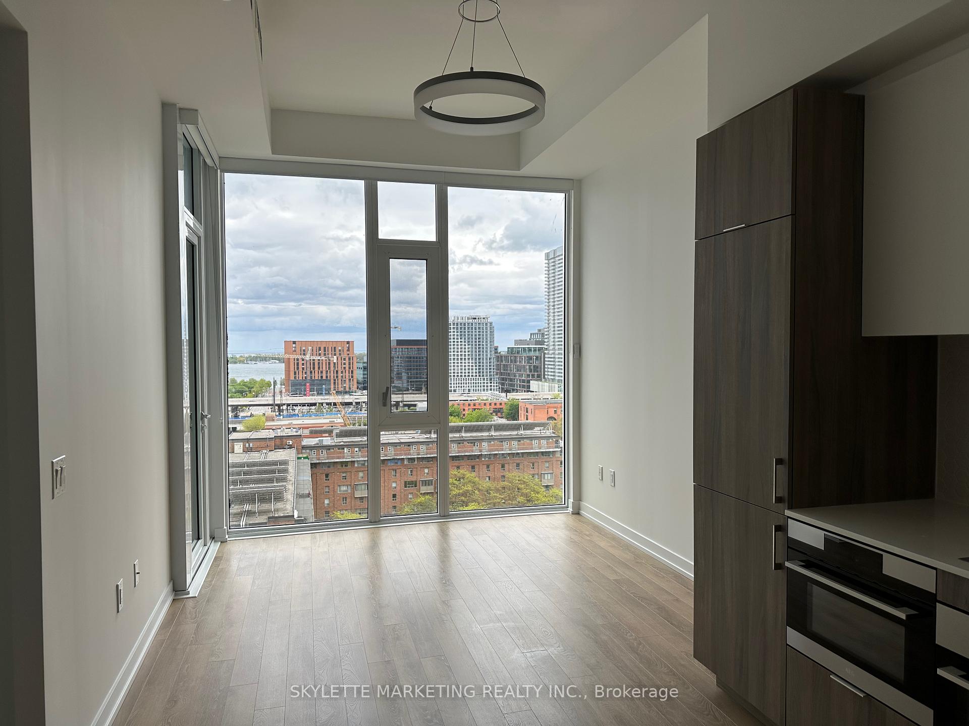 Photo 9 of Unit 1315, 158 Front Street E, Toronto, Moss Park — HOMEH