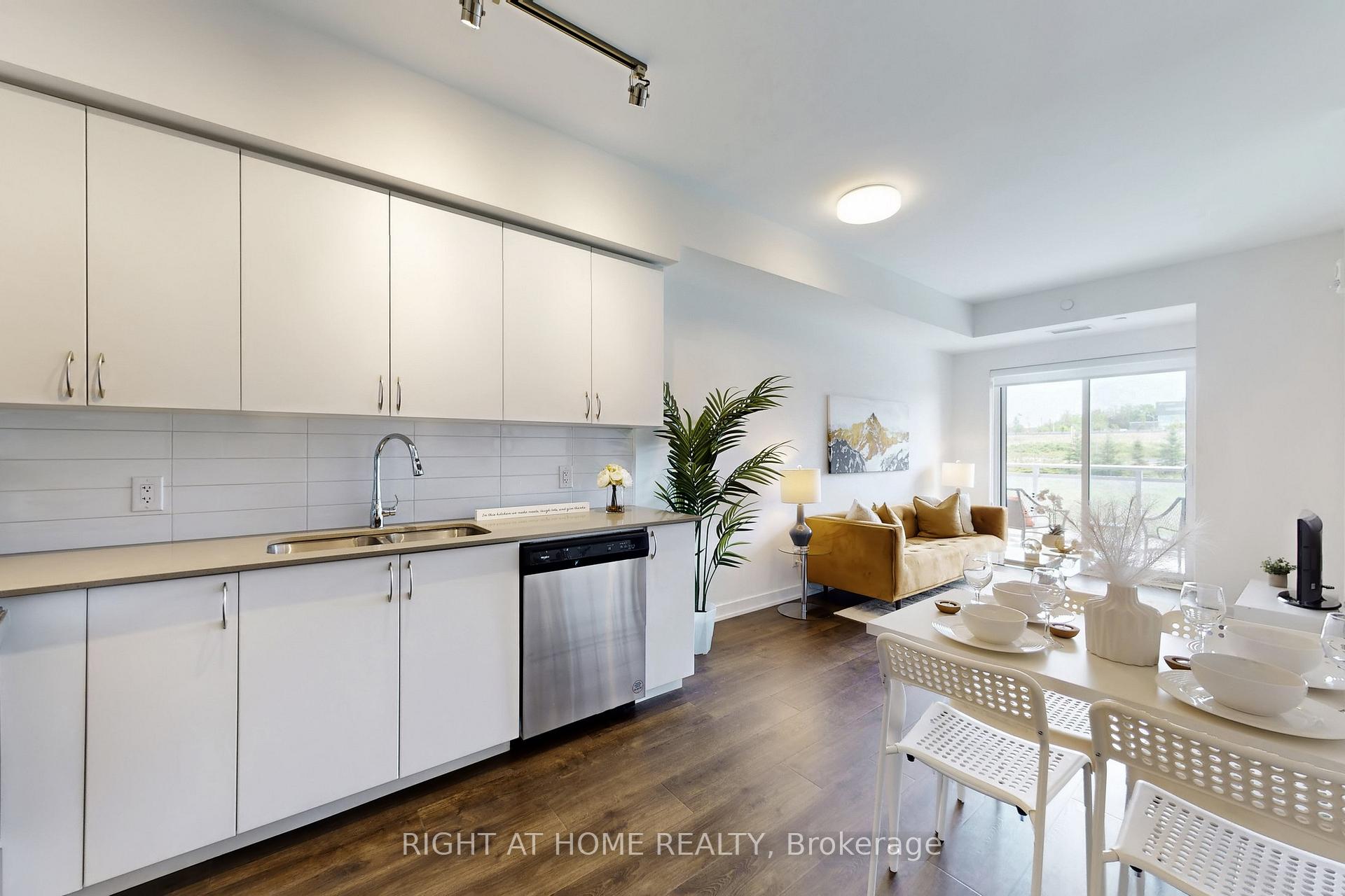 Photo 8 of Unit 314, 56 Lakeside Terrace, Barrie, Little Lake — HOMEH