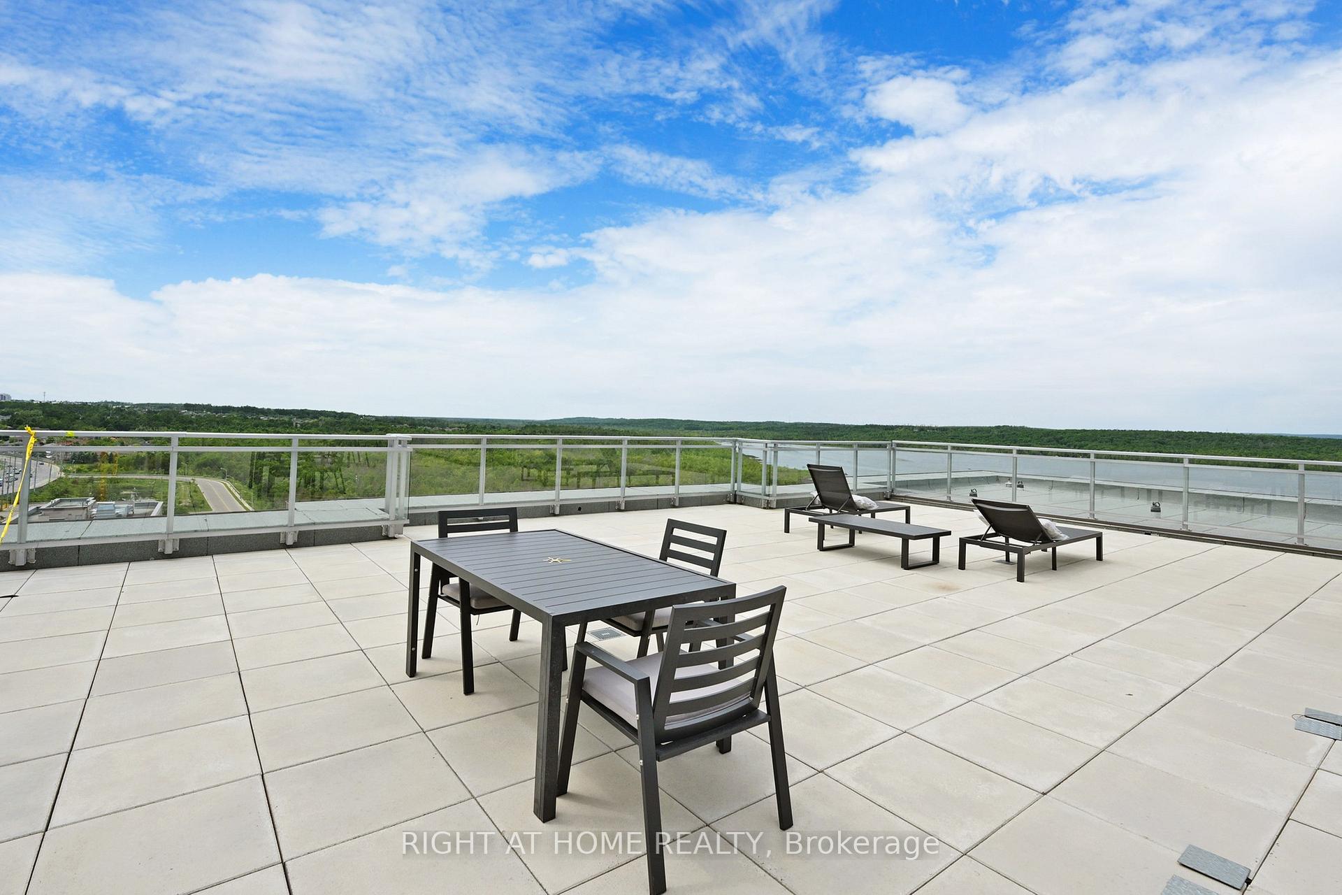 Photo 27 of Unit 314, 56 Lakeside Terrace, Barrie, Little Lake — HOMEH