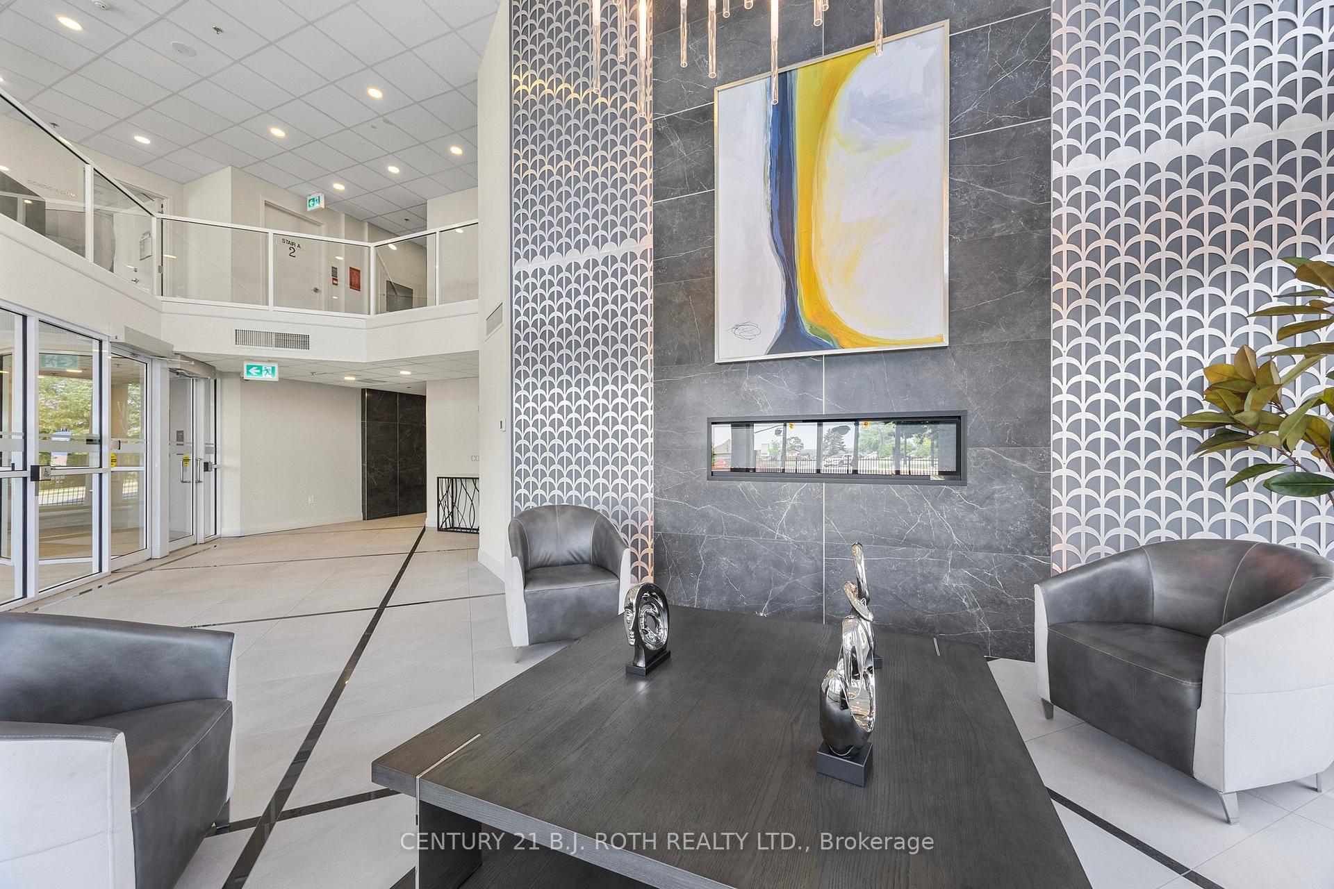 Photo 3 of Unit 803, 6 Toronto Street, Barrie, Lakeshore — HOMEH