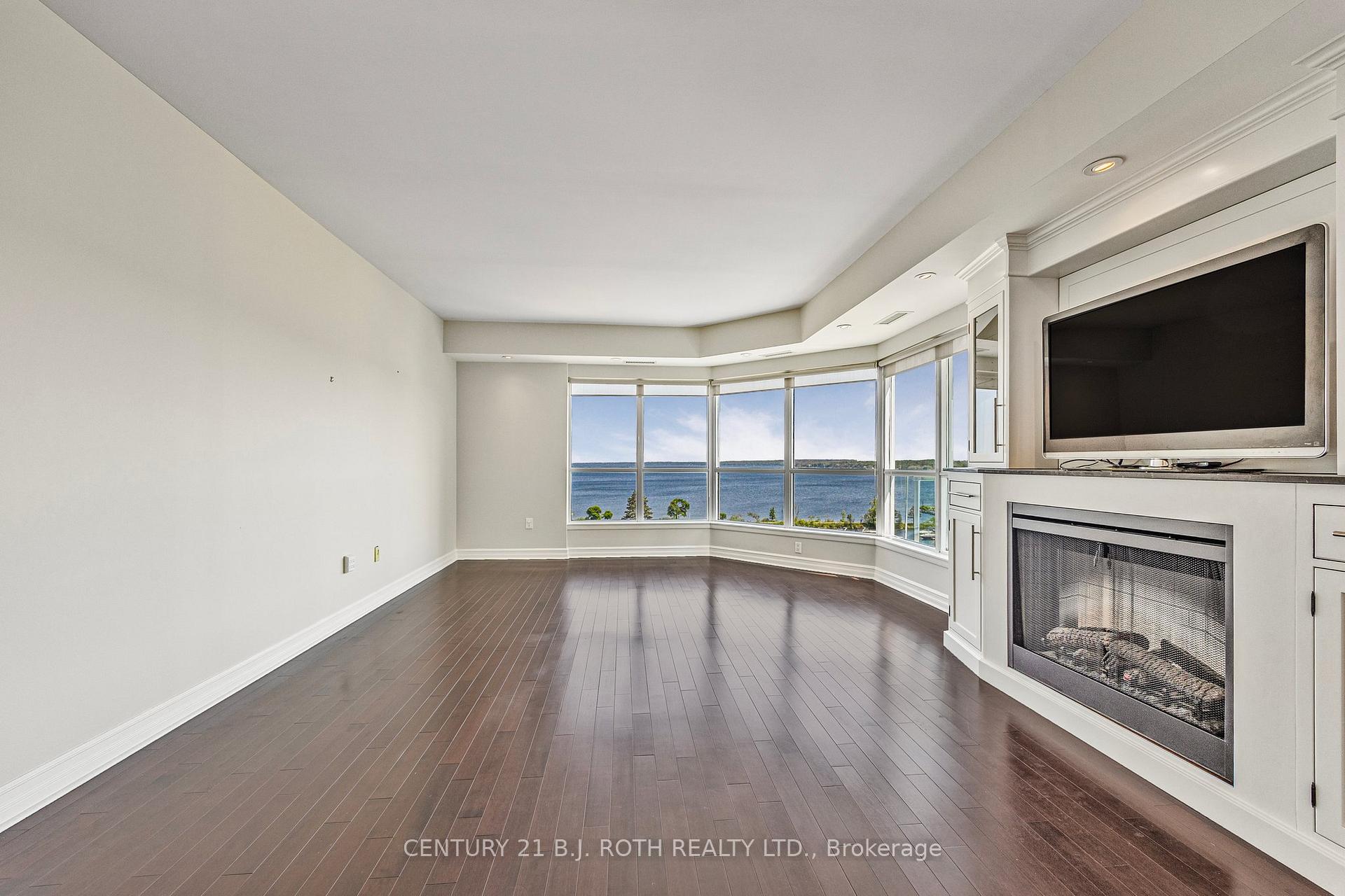 Photo 32 of Unit 803, 6 Toronto Street, Barrie, Lakeshore — HOMEH