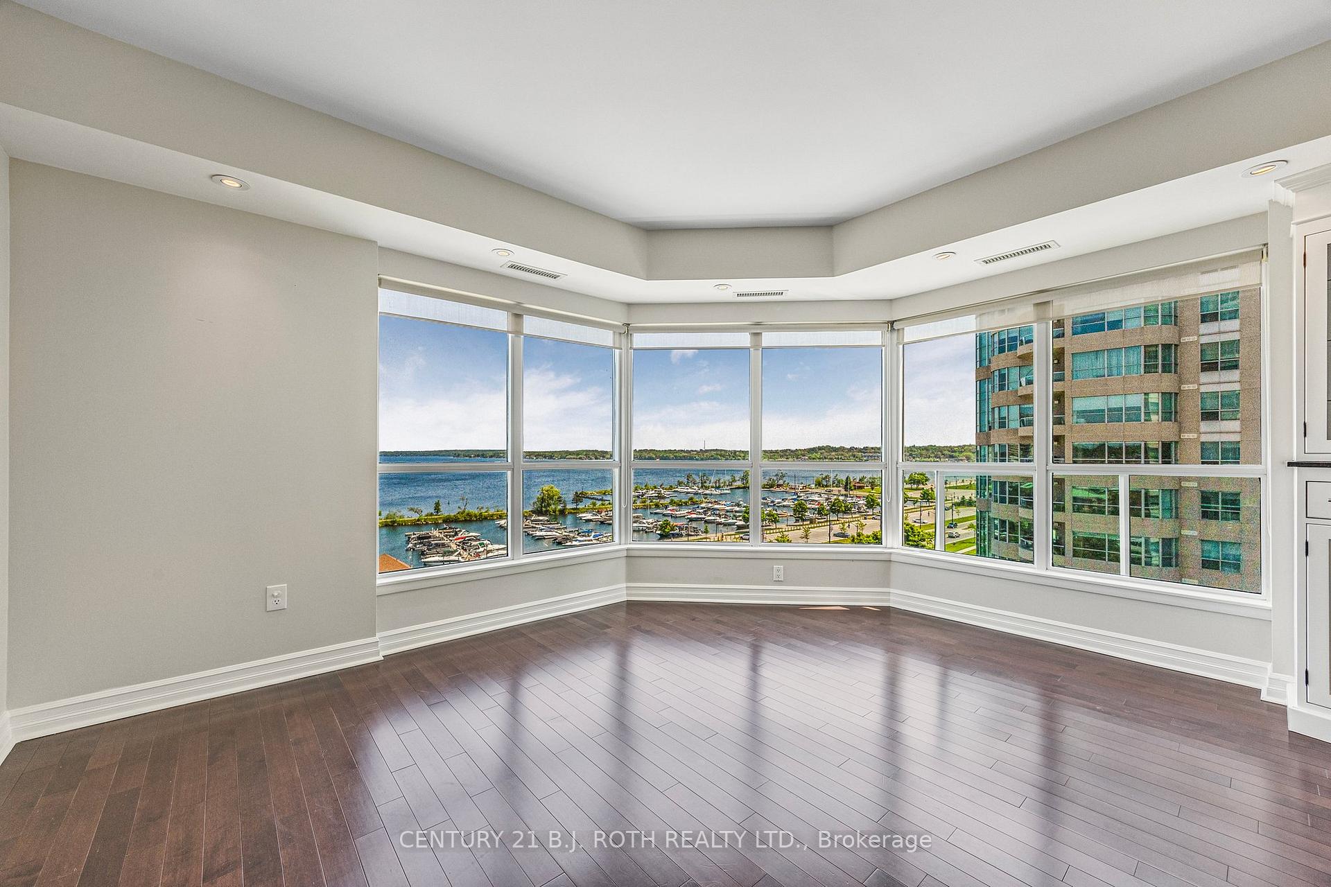 Photo 8 of Unit 803, 6 Toronto Street, Barrie, Lakeshore — HOMEH