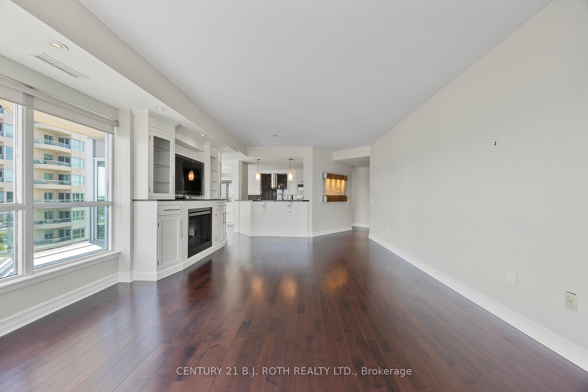 Photo 15 of Unit 803, 6 Toronto Street, Barrie, Lakeshore — HOMEH