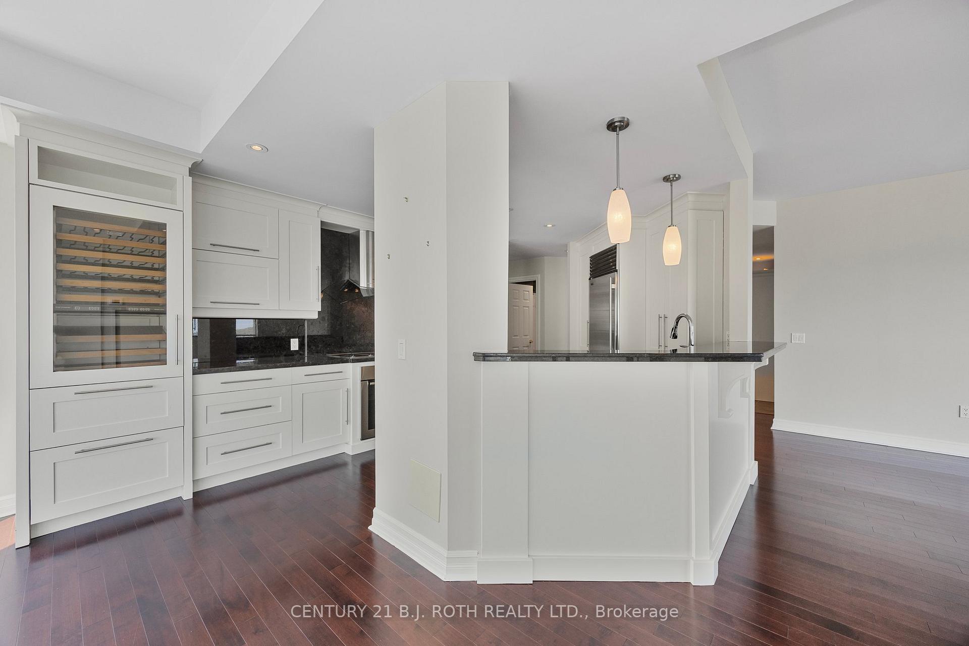 Photo 13 of Unit 803, 6 Toronto Street, Barrie, Lakeshore — HOMEH