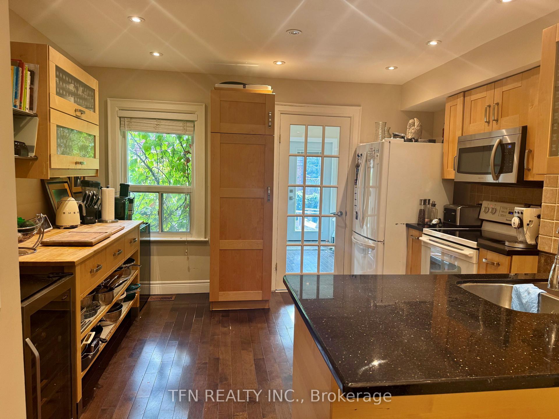 Photo 2 of 437 Mortimer Avenue, Toronto, Danforth Village-East York — HOMEH