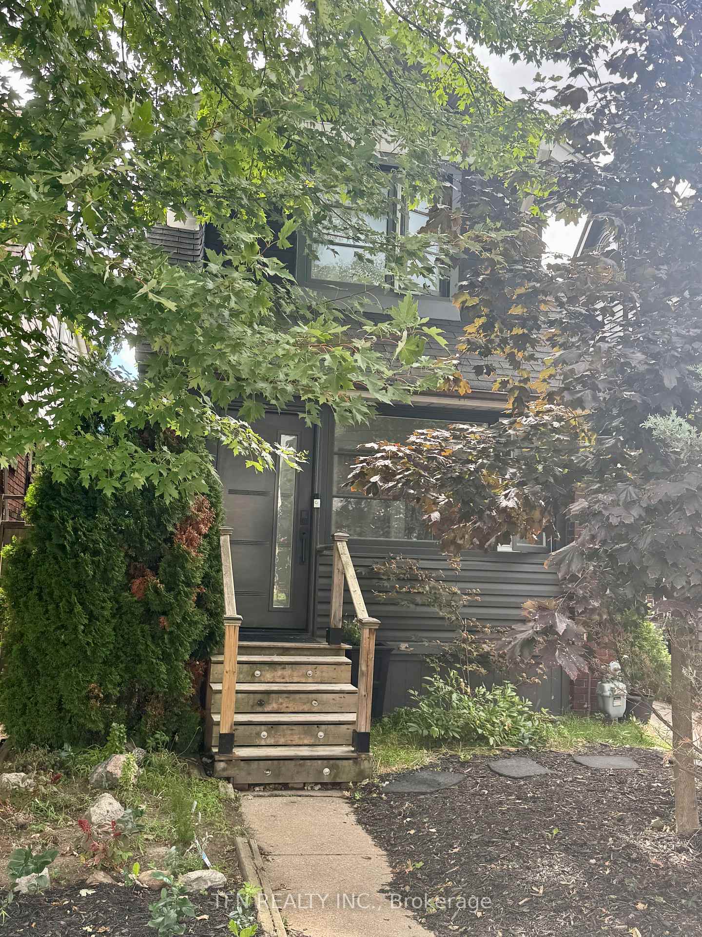Photo 10 of 437 Mortimer Avenue, Toronto, Danforth Village-East York — HOMEH