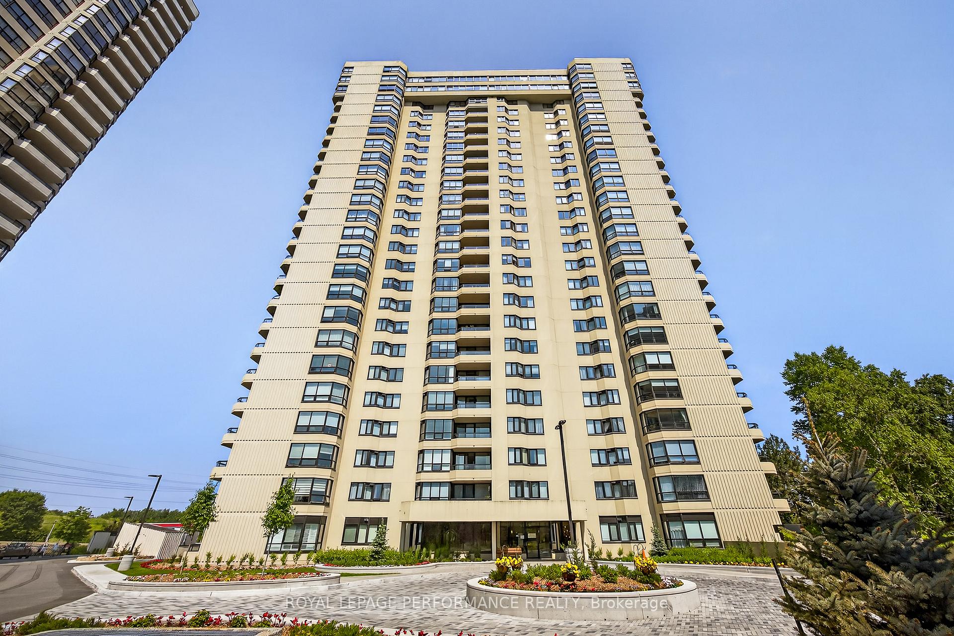 Photo 2 of Unit 2006, 1500 Riverside Drive, Ottawa, Riverview Park — HOMEH
