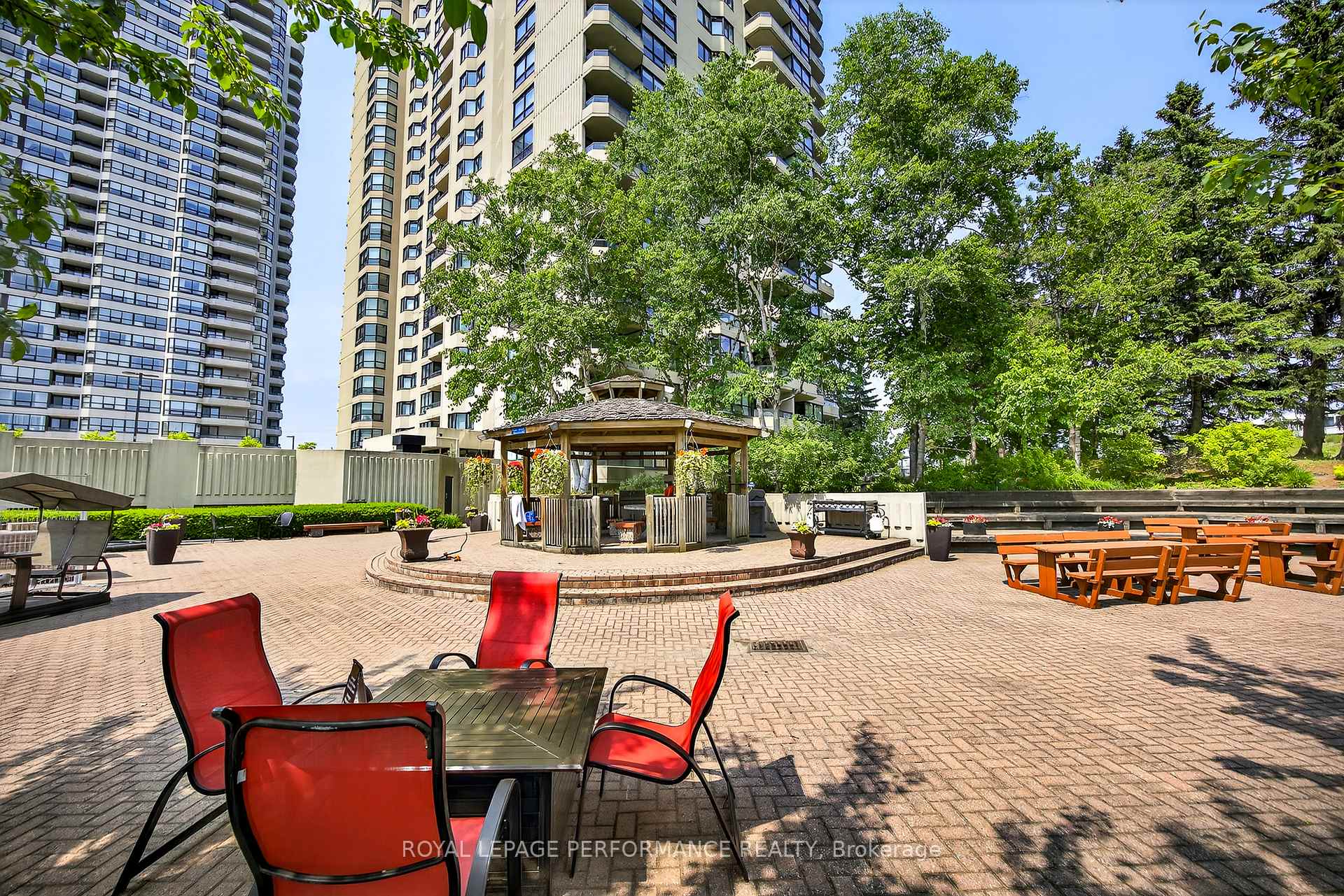 Photo 7 of Unit 2006, 1500 Riverside Drive, Ottawa, Riverview Park — HOMEH