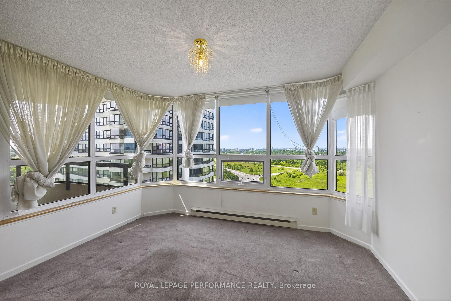 Photo 21 of Unit 2006, 1500 Riverside Drive, Ottawa, Riverview Park — HOMEH