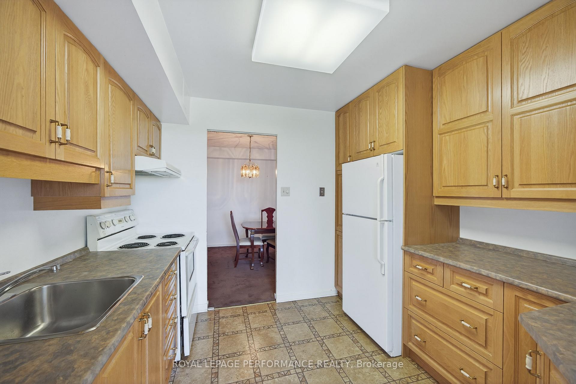 Photo 26 of Unit 2006, 1500 Riverside Drive, Ottawa, Riverview Park — HOMEH