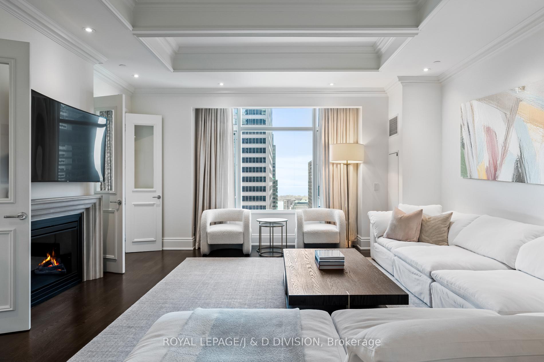 Front of Unit 3805, 311 Bay Street