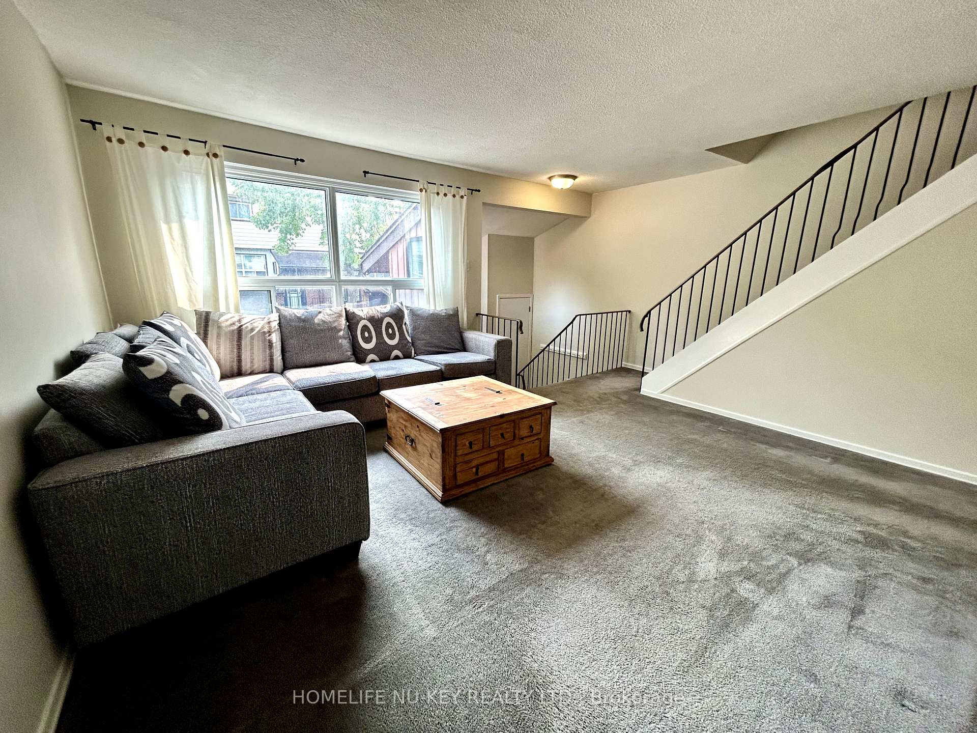 Photo 2 of Unit D4, 63 Ferris Lane, Barrie, Cundles East — HOMEH