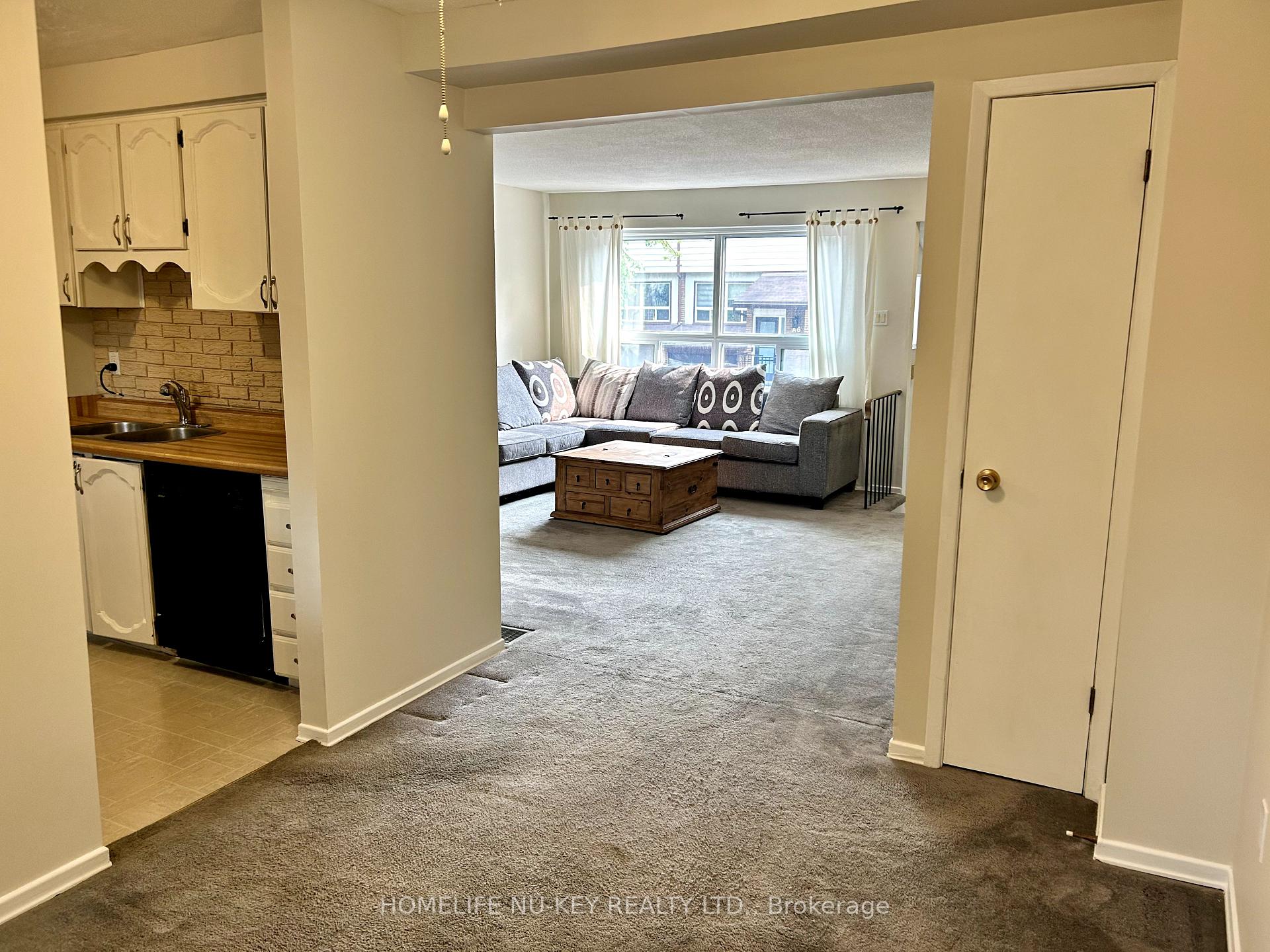 Photo 8 of Unit D4, 63 Ferris Lane, Barrie, Cundles East — HOMEH