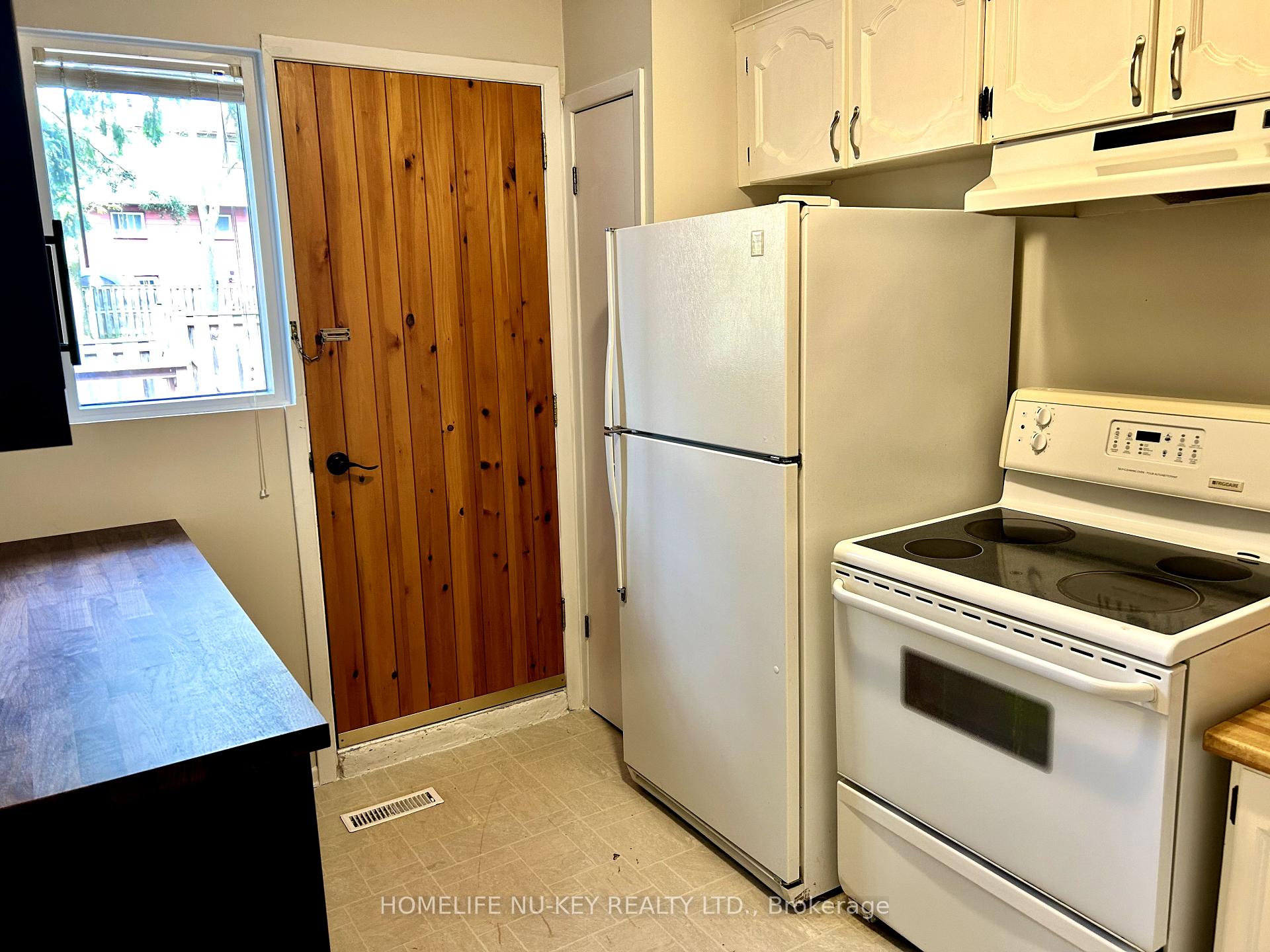 Photo 7 of Unit D4, 63 Ferris Lane, Barrie, Cundles East — HOMEH