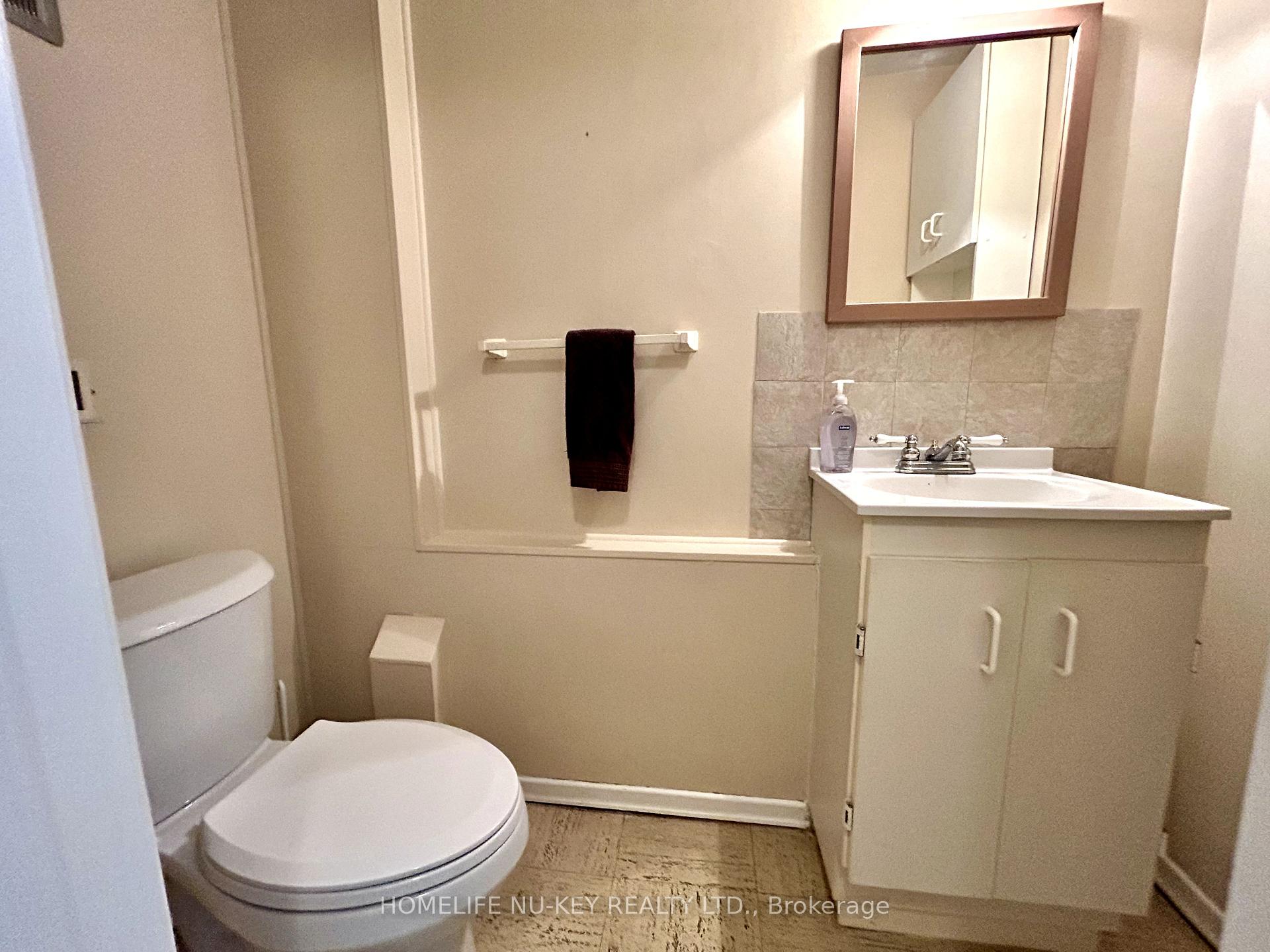 Photo 21 of Unit D4, 63 Ferris Lane, Barrie, Cundles East — HOMEH