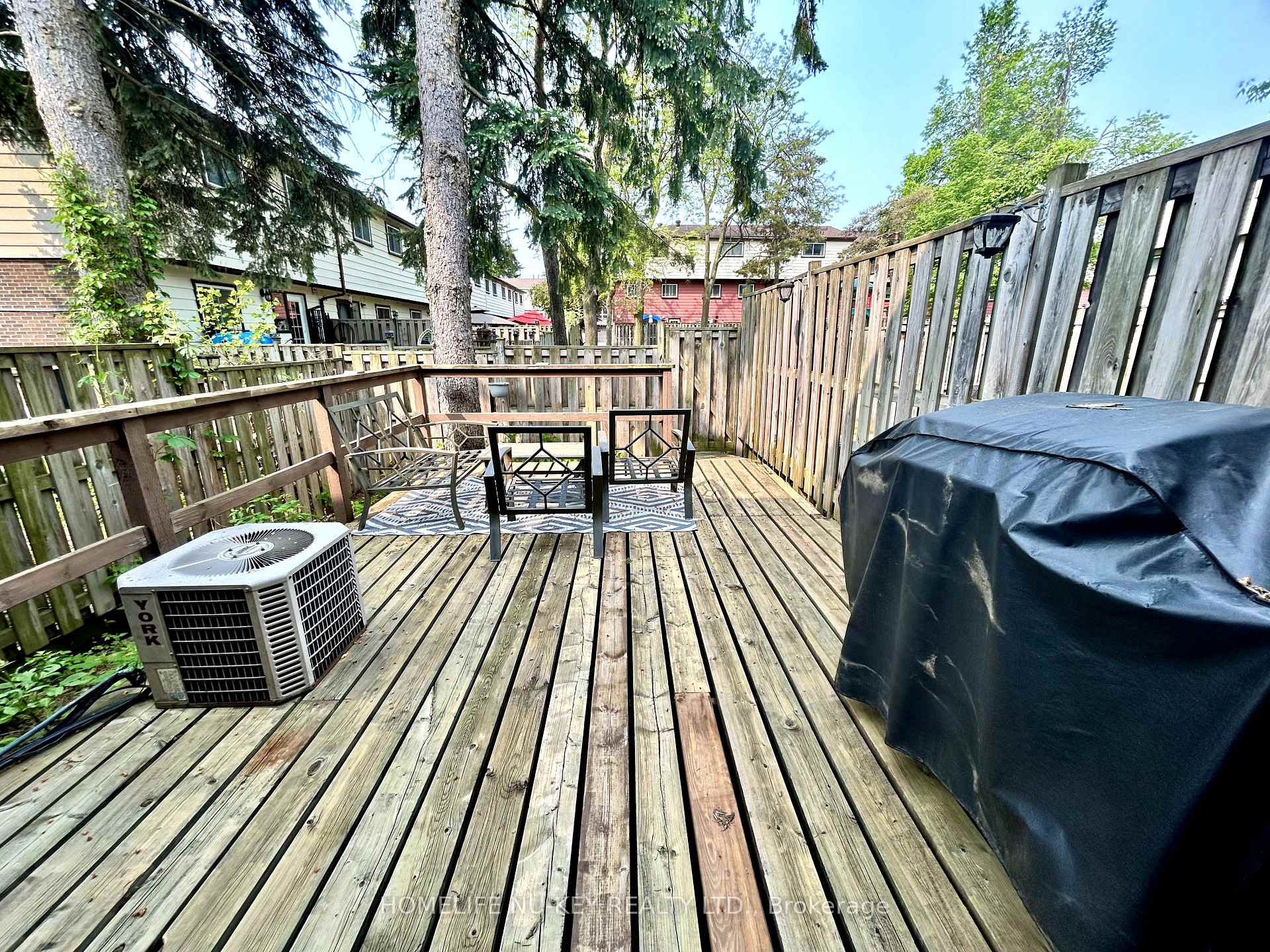 Photo 23 of Unit D4, 63 Ferris Lane, Barrie, Cundles East — HOMEH