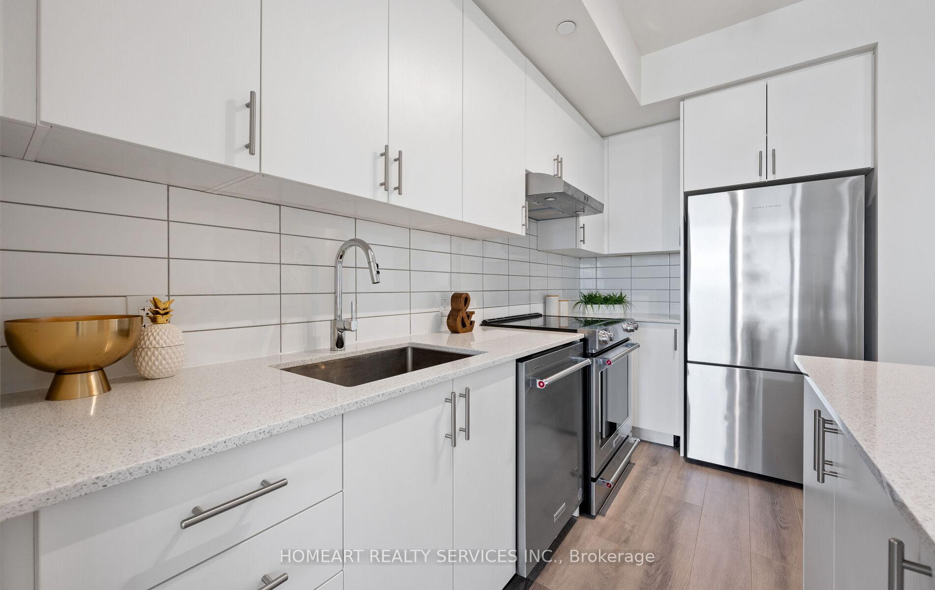 Photo 6 of Unit 2023, 9000 Jane Street, Vaughan, Vellore Village — HOMEH
