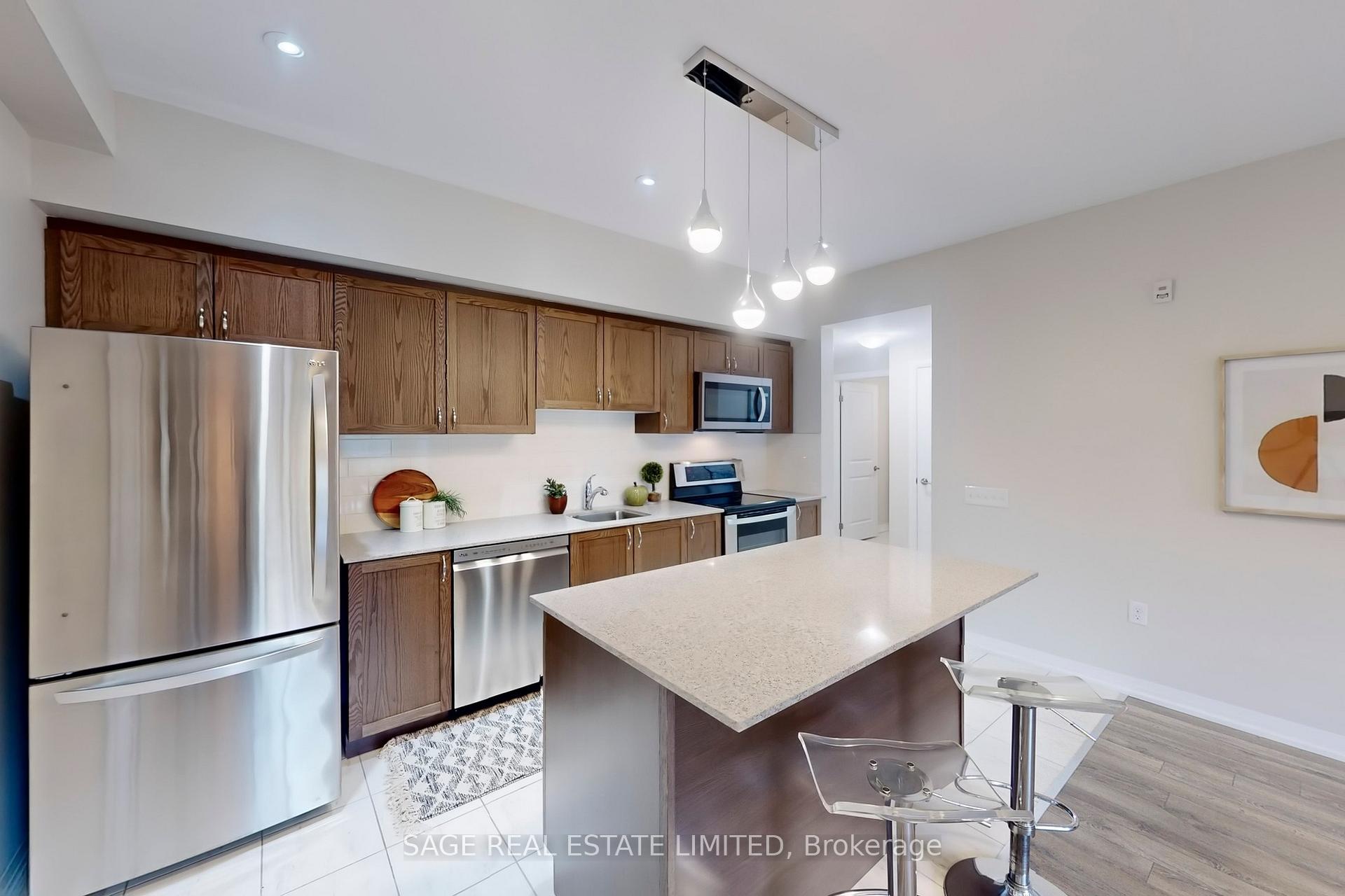 Photo 4 of Unit 310, 300 Essa Road, Barrie, 400 West — HOMEH