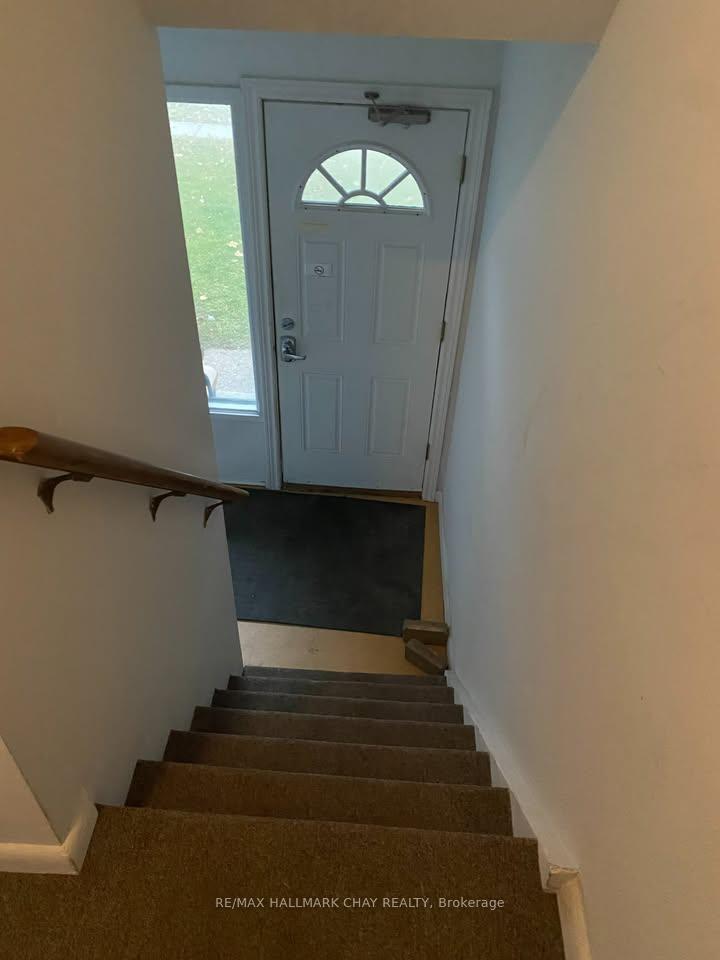 Photo 2 of Unit 2, 153 St Vincent Street, Barrie, Codrington — HOMEH