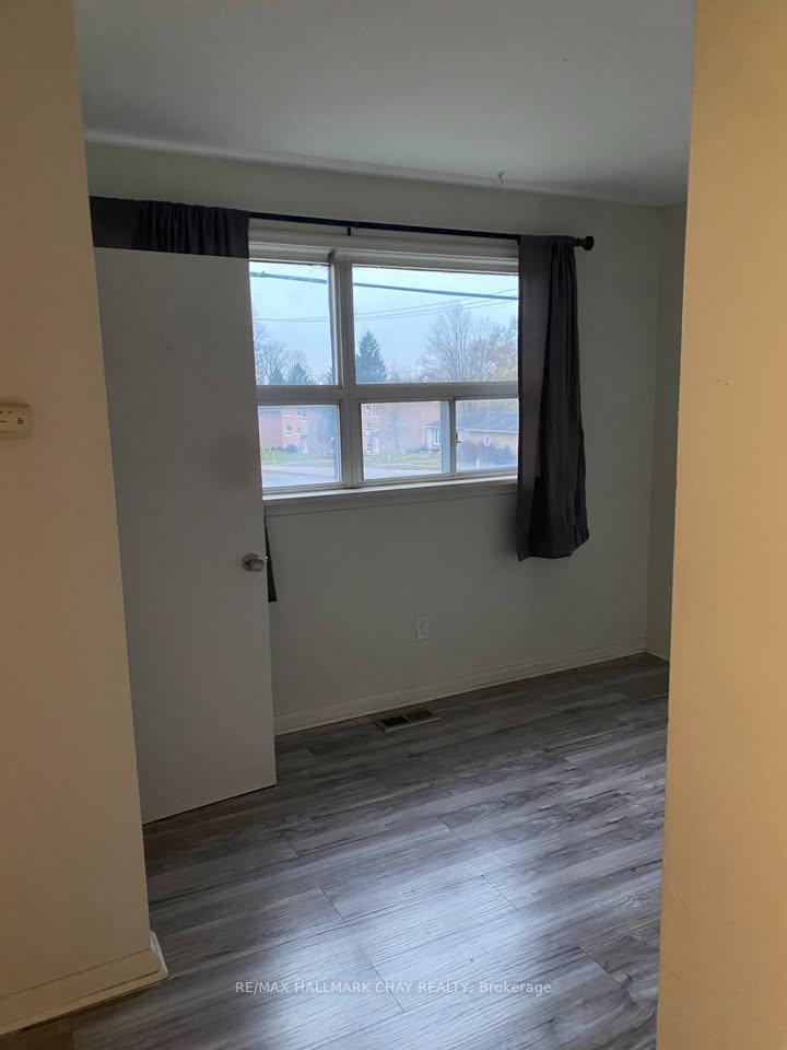 Photo 10 of Unit 2, 153 St Vincent Street, Barrie, Codrington — HOMEH