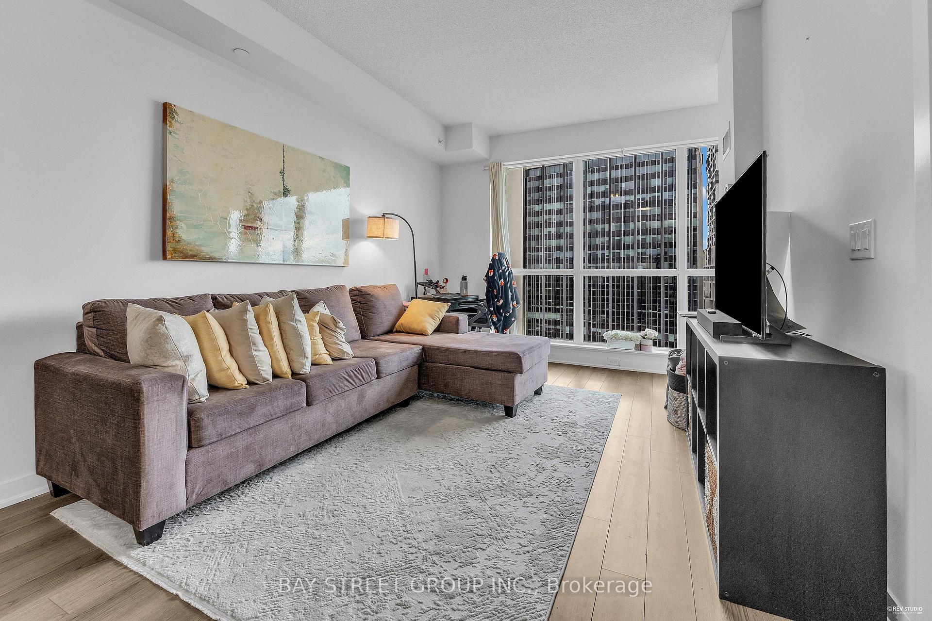 Photo 7 of Unit 1201, 60 Berwick Avenue, Toronto, Yonge-Eglinton — HOMEH