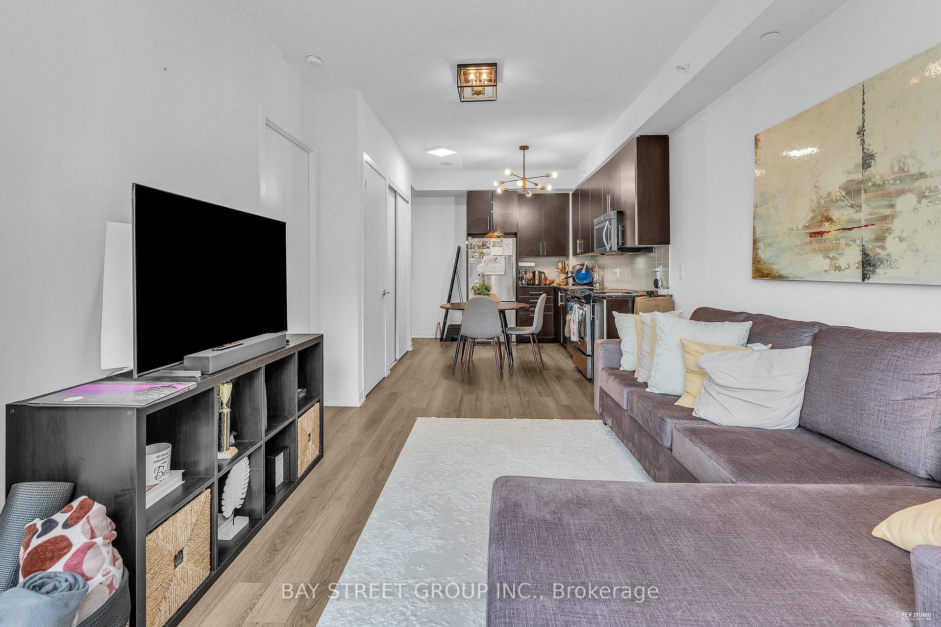 Photo 10 of Unit 1201, 60 Berwick Avenue, Toronto, Yonge-Eglinton — HOMEH