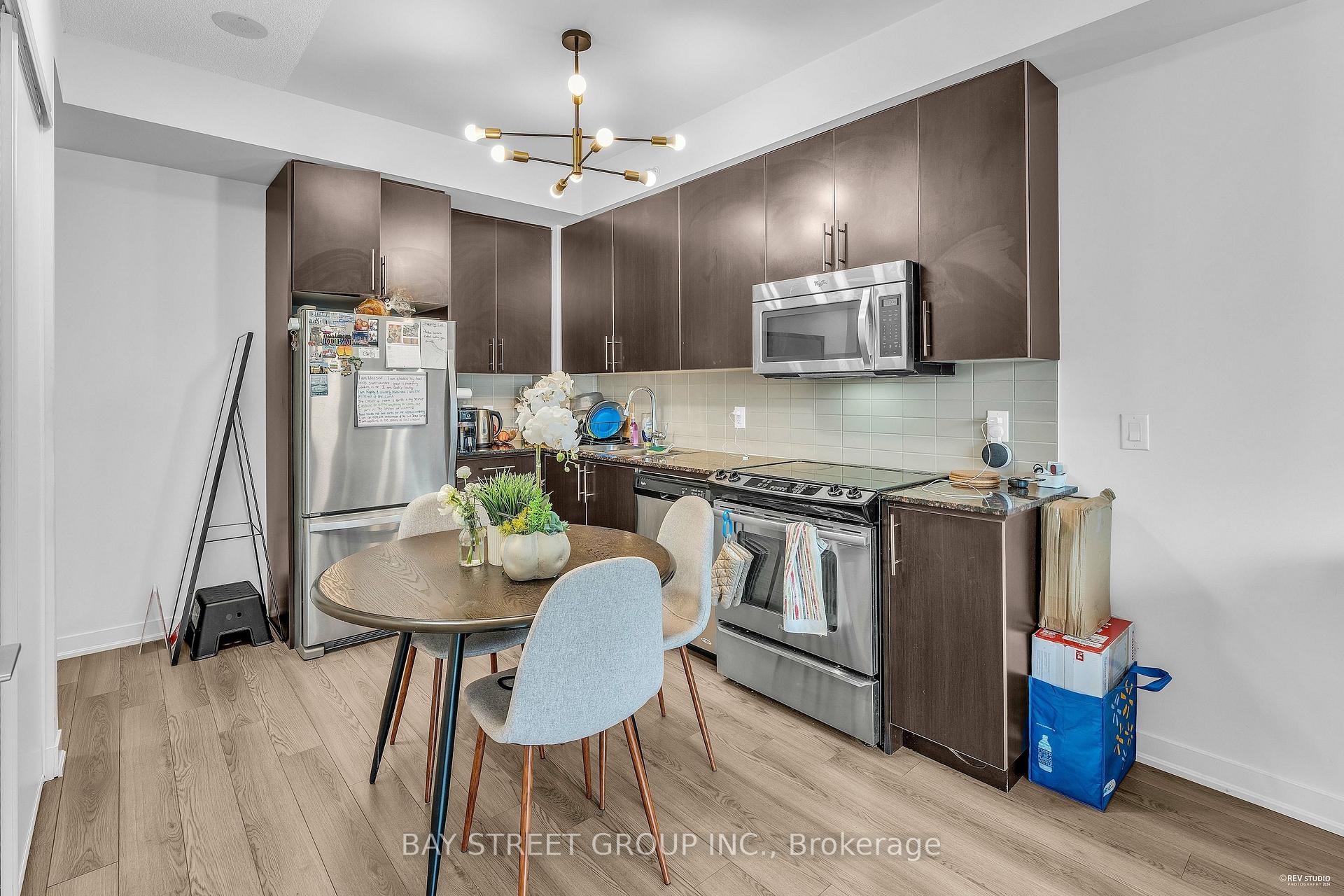 Photo 6 of Unit 1201, 60 Berwick Avenue, Toronto, Yonge-Eglinton — HOMEH