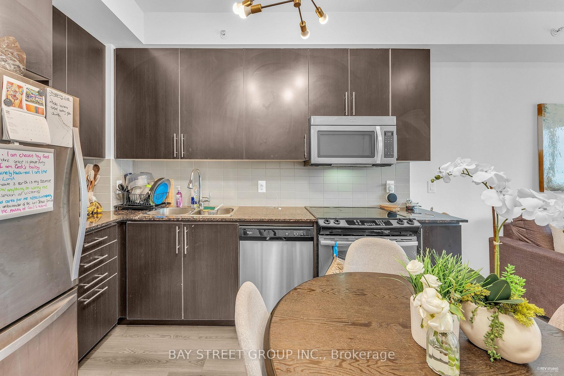 Photo 13 of Unit 1201, 60 Berwick Avenue, Toronto, Yonge-Eglinton — HOMEH