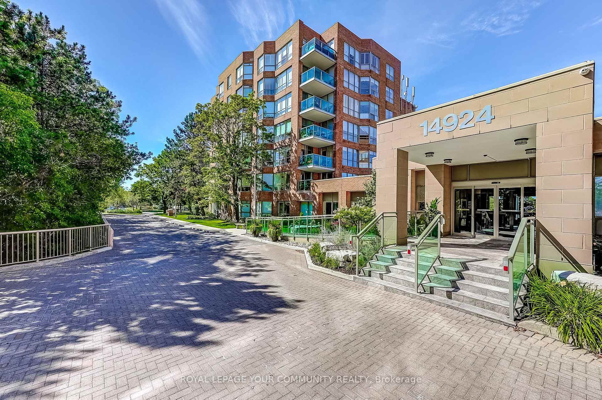 Photo 25 of Unit 604, 14924 Yonge Street S, Aurora, Aurora Highlands — HOMEH