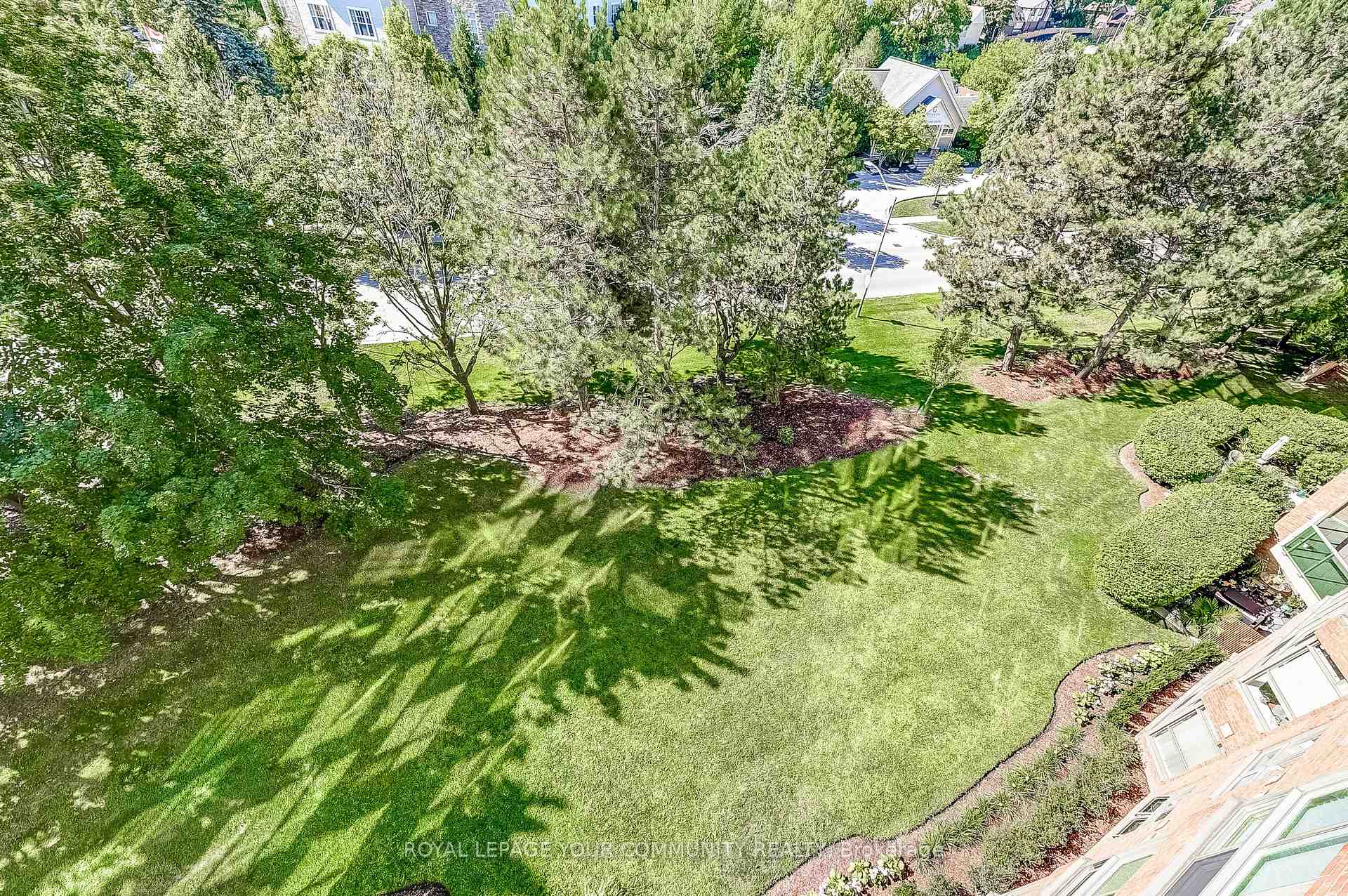 Photo 32 of Unit 604, 14924 Yonge Street S, Aurora, Aurora Highlands — HOMEH