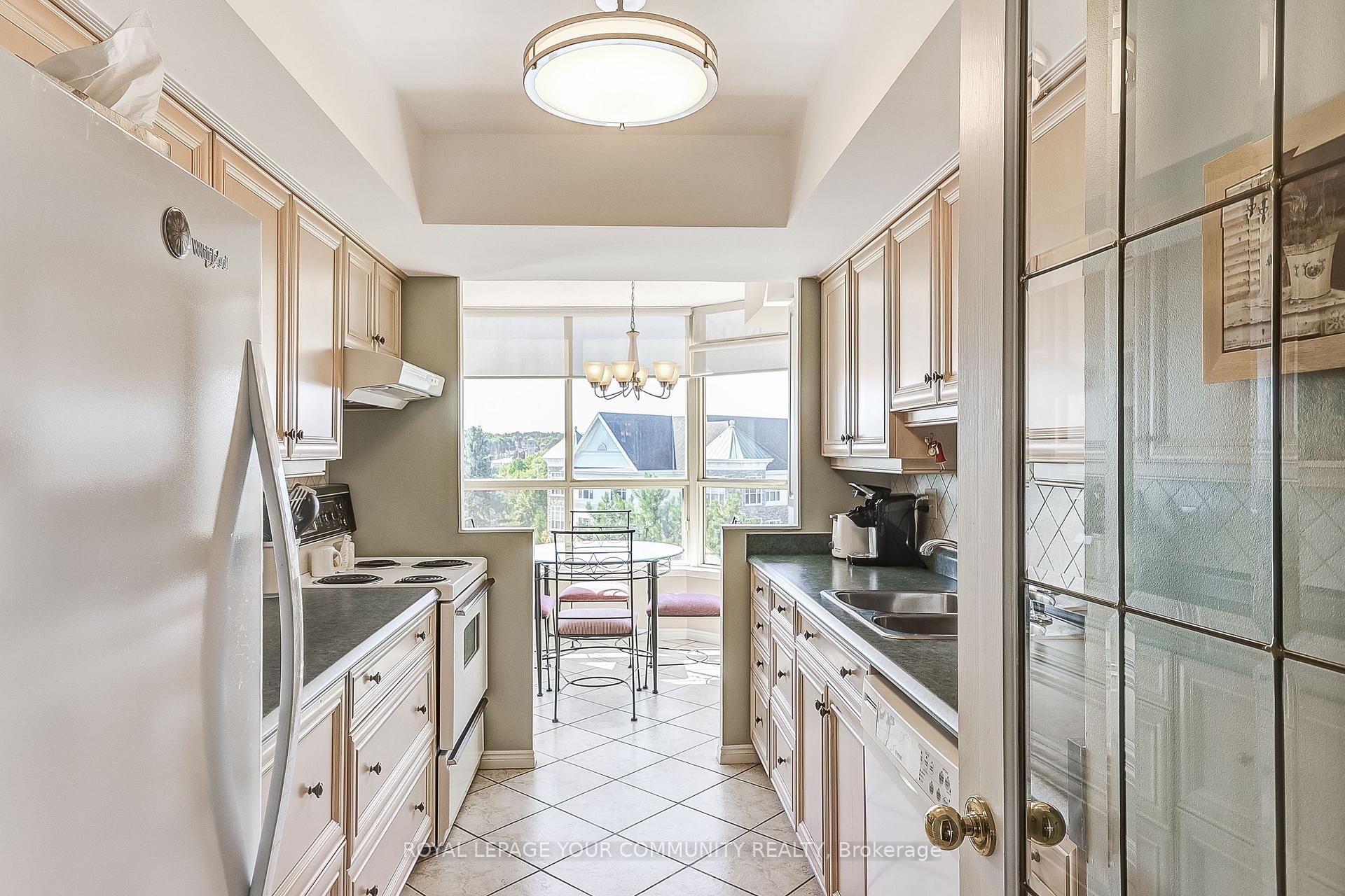 Photo 24 of Unit 604, 14924 Yonge Street S, Aurora, Aurora Highlands — HOMEH