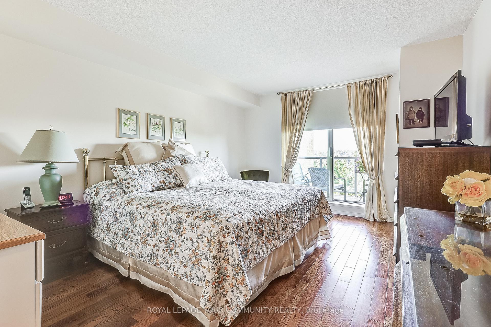 Photo 26 of Unit 604, 14924 Yonge Street S, Aurora, Aurora Highlands — HOMEH
