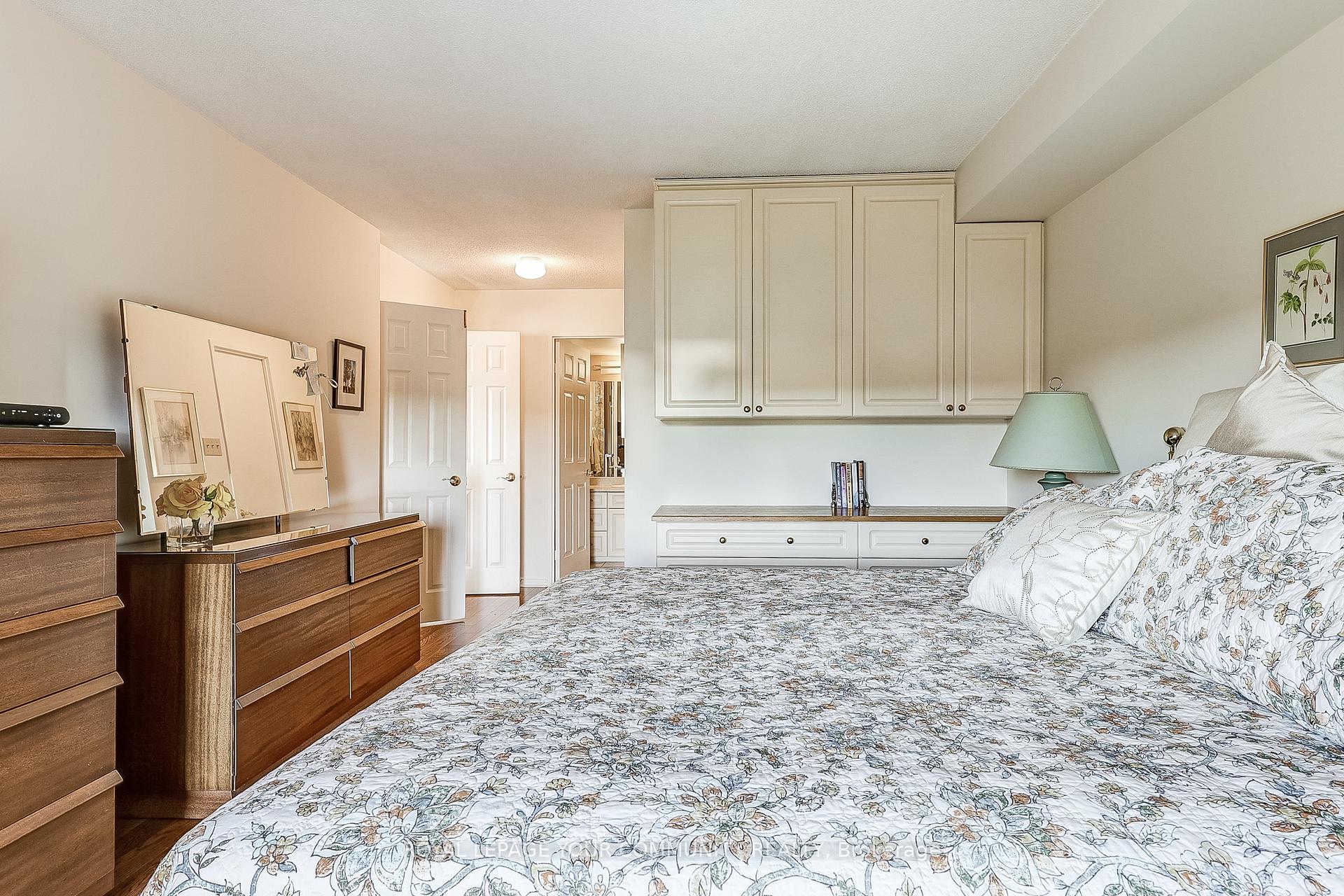 Photo 18 of Unit 604, 14924 Yonge Street S, Aurora, Aurora Highlands — HOMEH