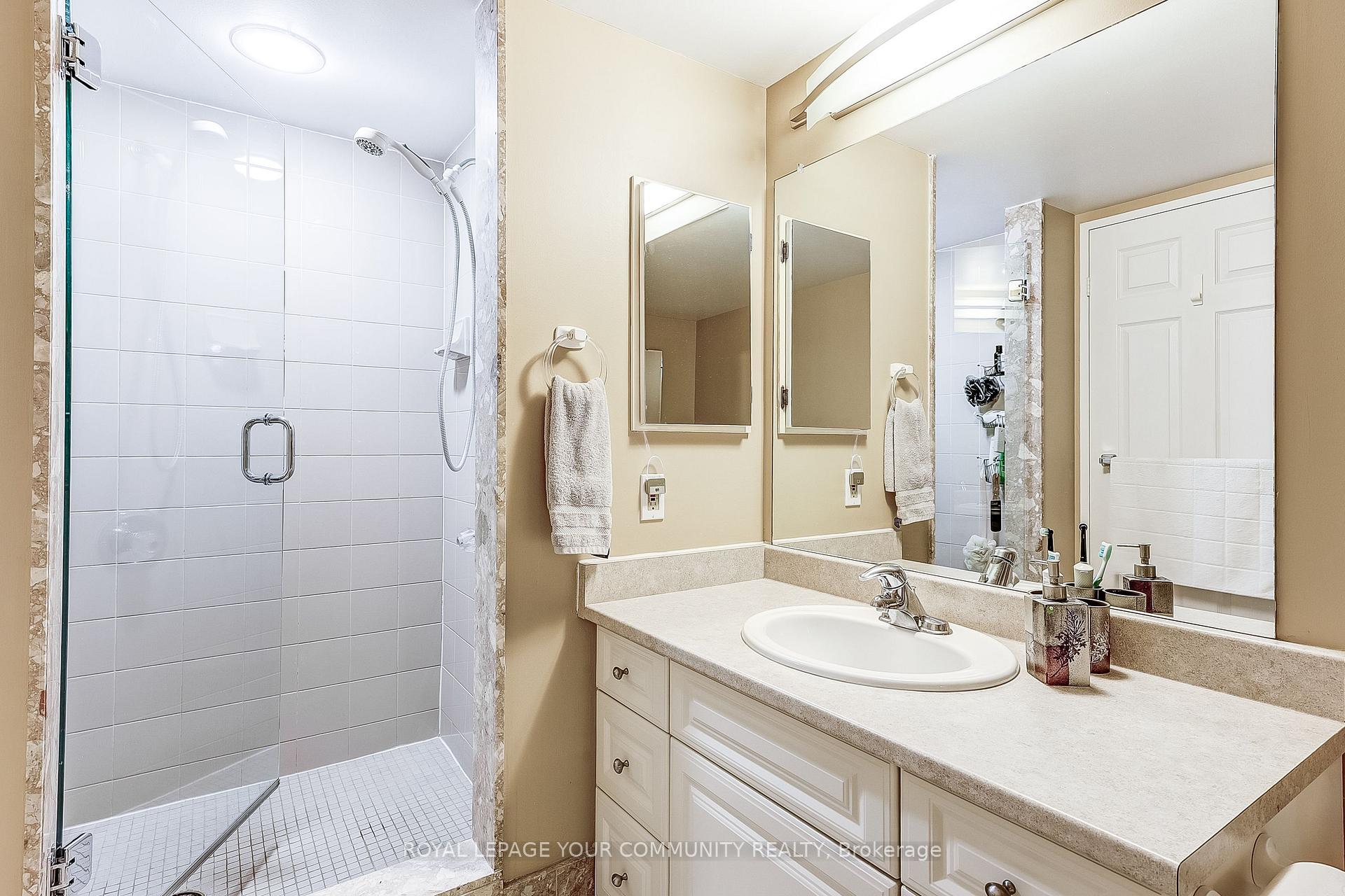 Photo 28 of Unit 604, 14924 Yonge Street S, Aurora, Aurora Highlands — HOMEH