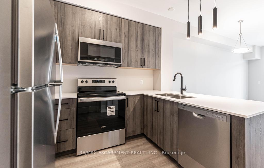 Photo 6 of Unit 106, 120 Springvalley Crescent, Hamilton, Kernighan — HOMEH