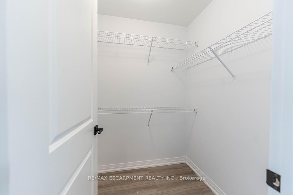Photo 10 of Unit 106, 120 Springvalley Crescent, Hamilton, Kernighan — HOMEH