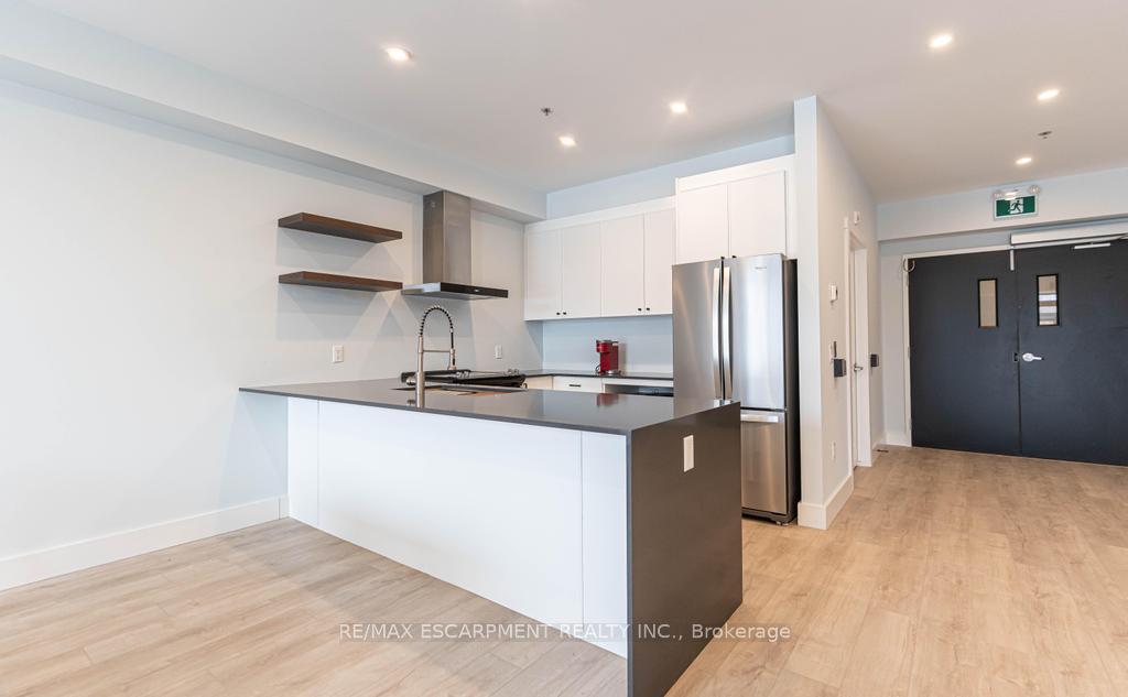 Photo 16 of Unit 106, 120 Springvalley Crescent, Hamilton, Kernighan — HOMEH