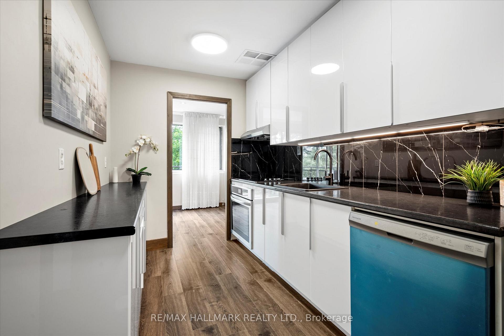 Photo 13 of Unit 339, 16 Elgin Street, Markham, Thornhill — HOMEH