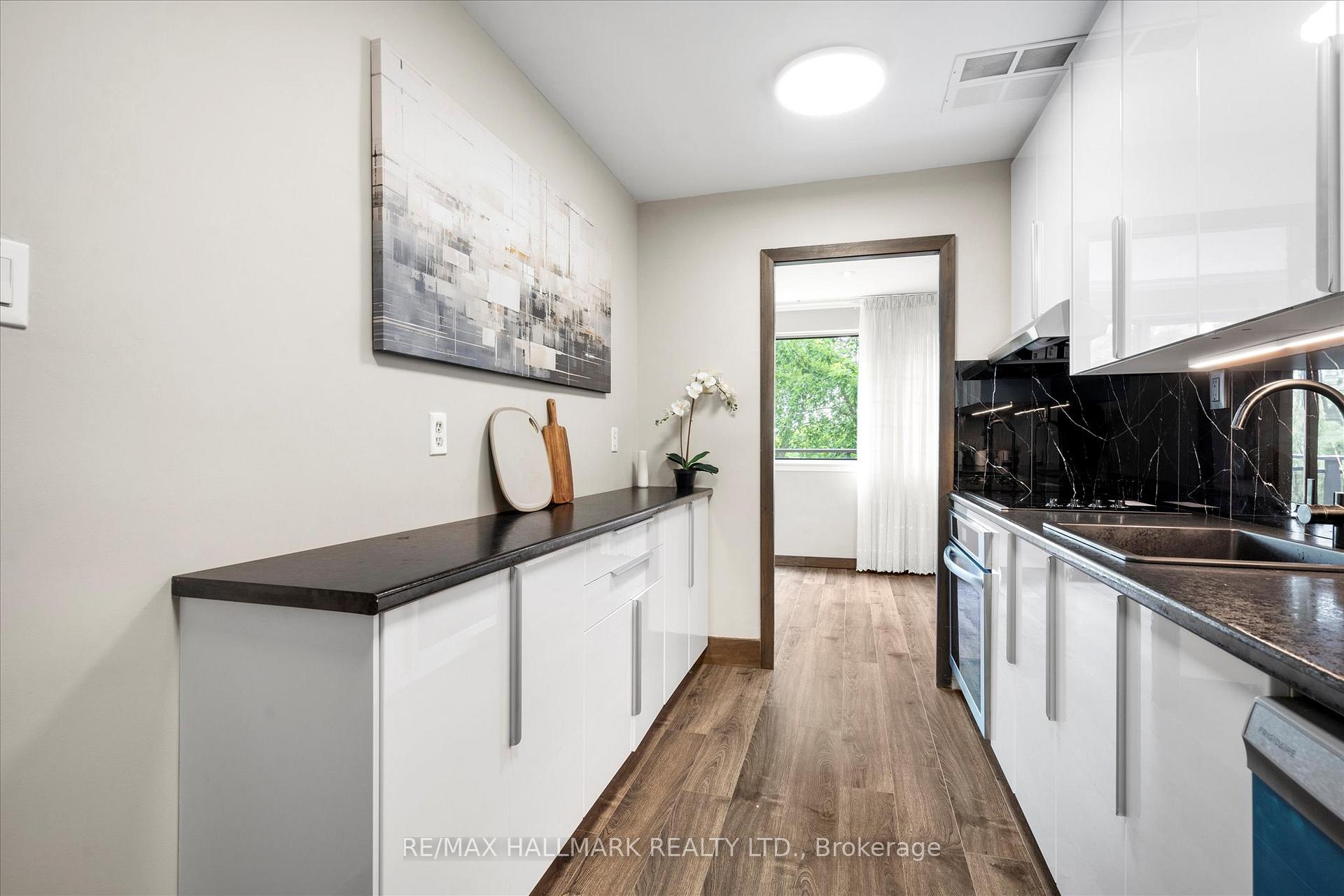 Photo 7 of Unit 339, 16 Elgin Street, Markham, Thornhill — HOMEH