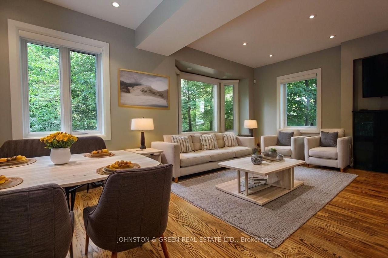Photo 4 of 752 O'Connor Drive, Toronto, East York — HOMEH