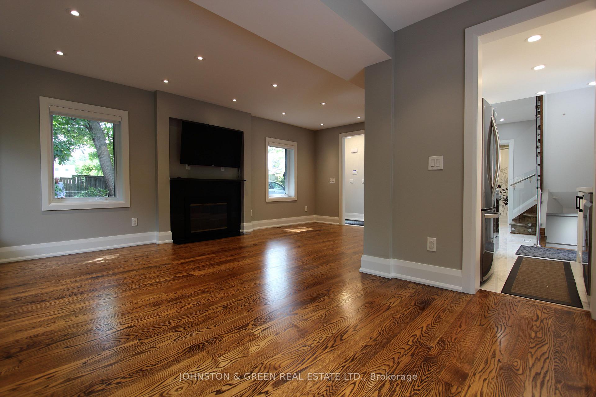 Photo 29 of 752 O'Connor Drive, Toronto, East York — HOMEH