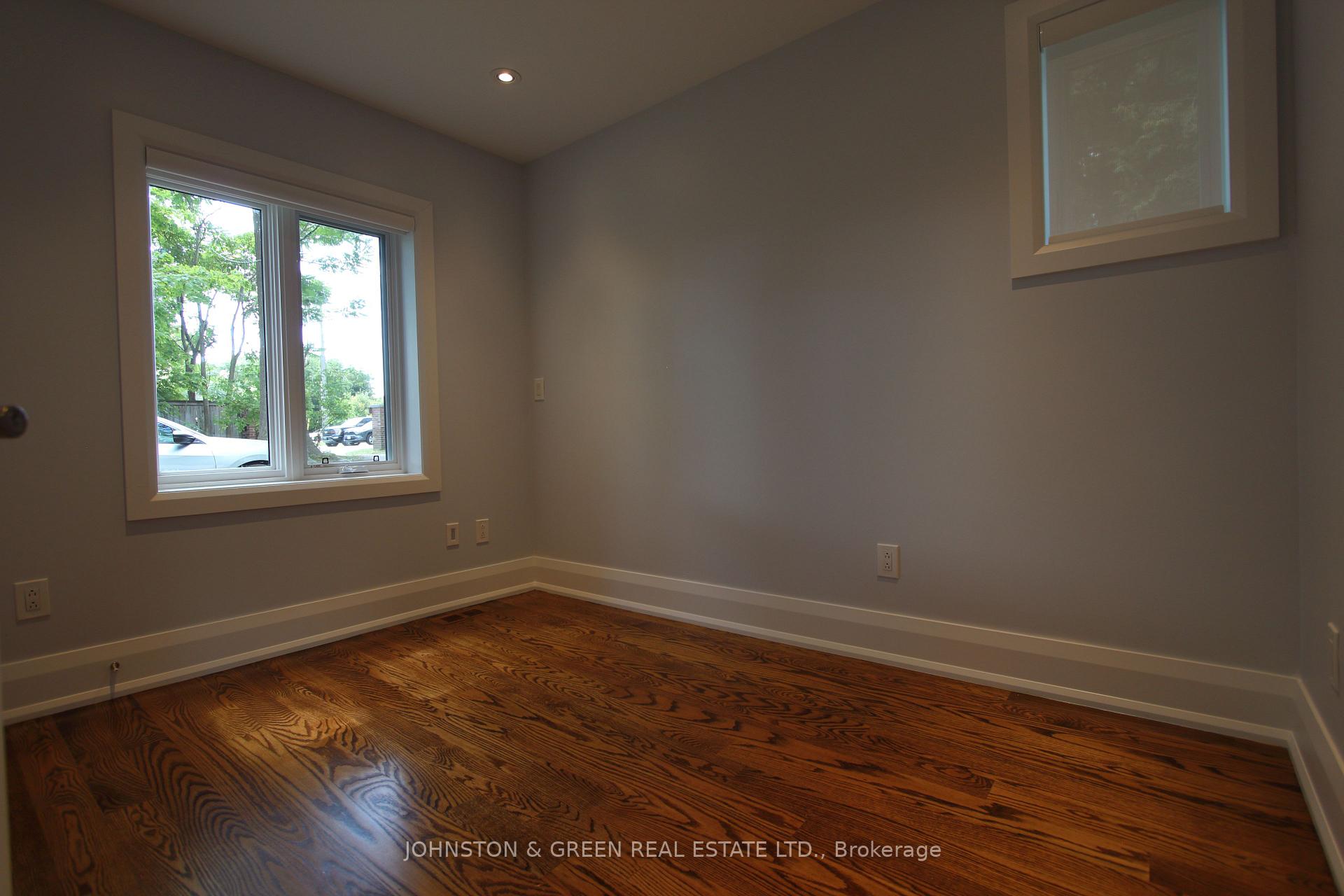 Photo 17 of 752 O'Connor Drive, Toronto, East York — HOMEH