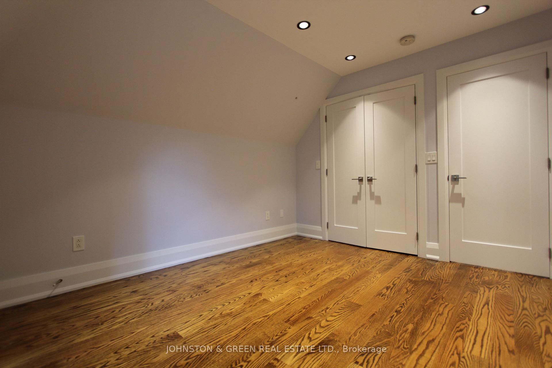 Photo 36 of 752 O'Connor Drive, Toronto, East York — HOMEH