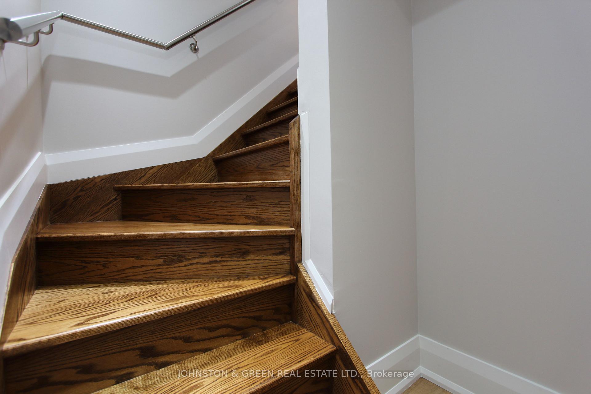 Photo 14 of 752 O'Connor Drive, Toronto, East York — HOMEH
